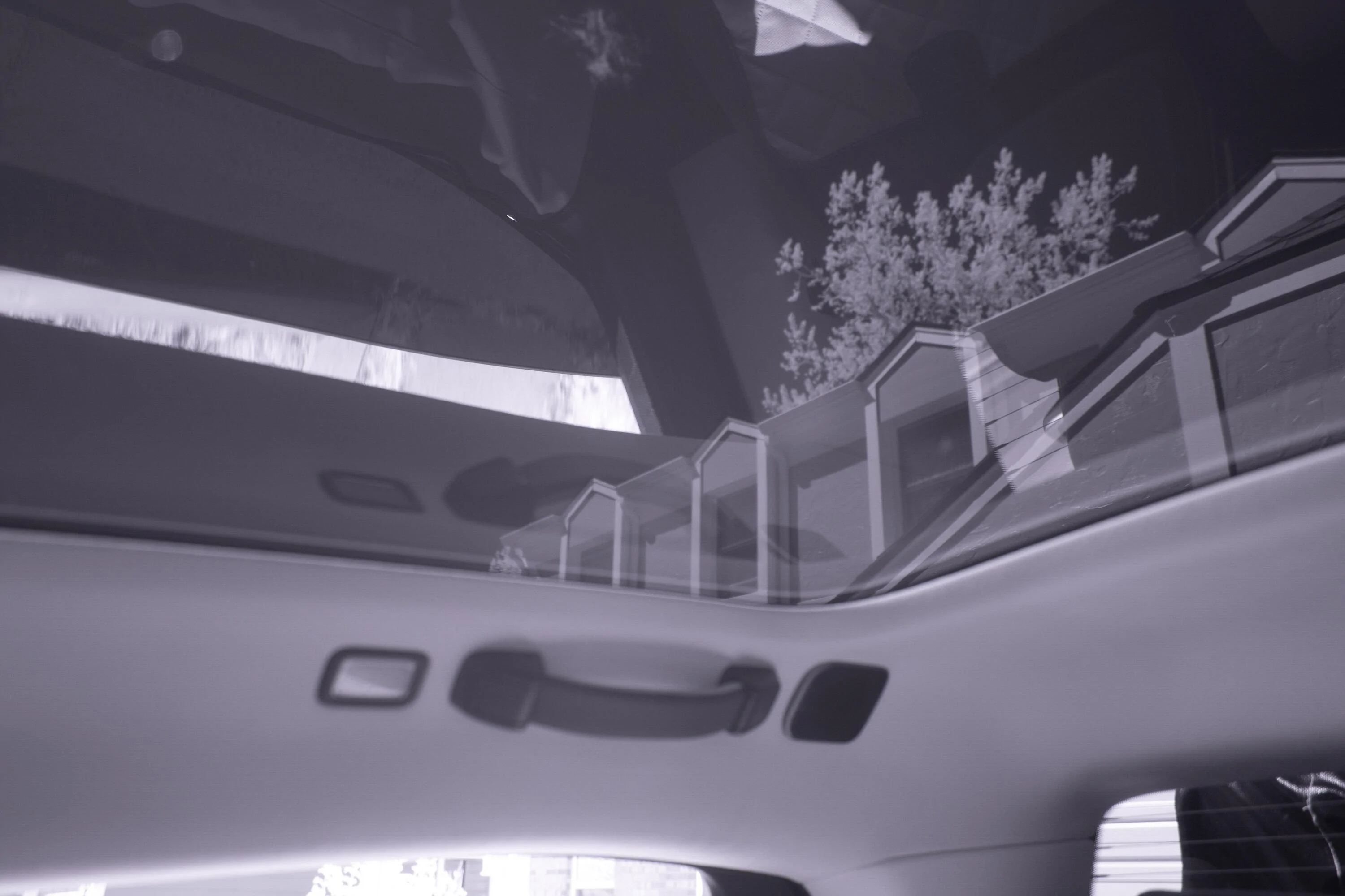 Rivian R1T R1S 20 degrees cooler inside (roof / windshield tint/film) 2022-05-13 Rivian _TAI1370