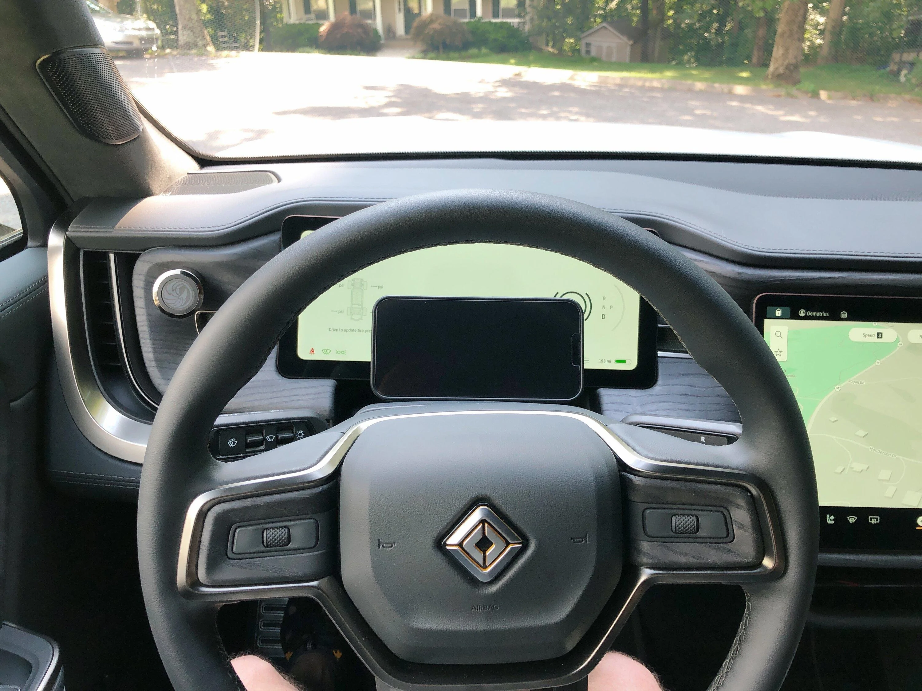 Rivian R1T R1S Mounting a cell phone.  Has anyone done it? A8618543-0B85-4764-86B3-54AD6558A45D
