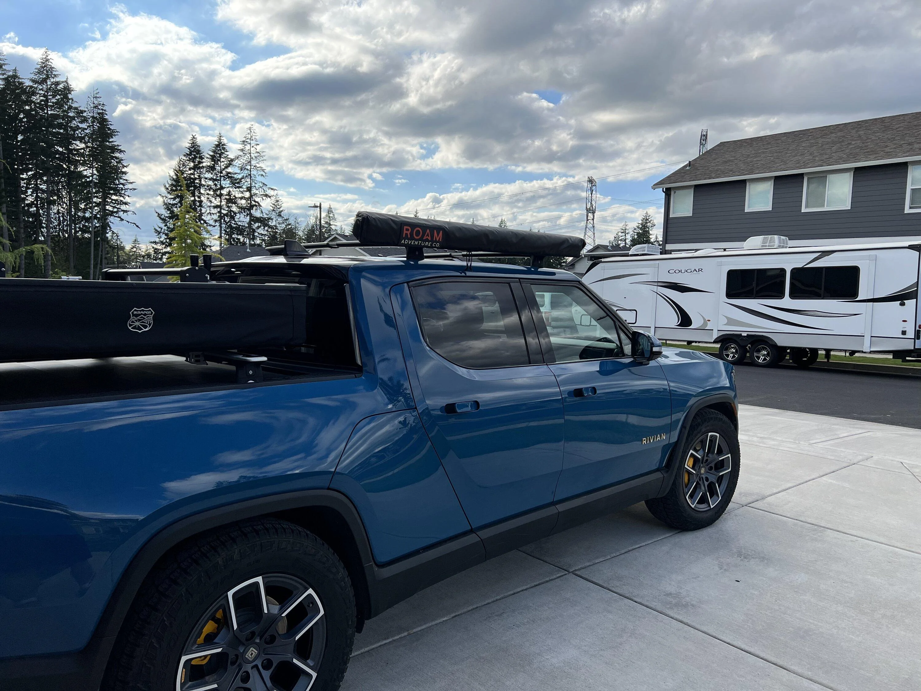 Rivian R1T R1S Roam Adventure Co 5’ Awning installed on R1T C047B594-DC31-48D5-9C1C-C5590E6E3081