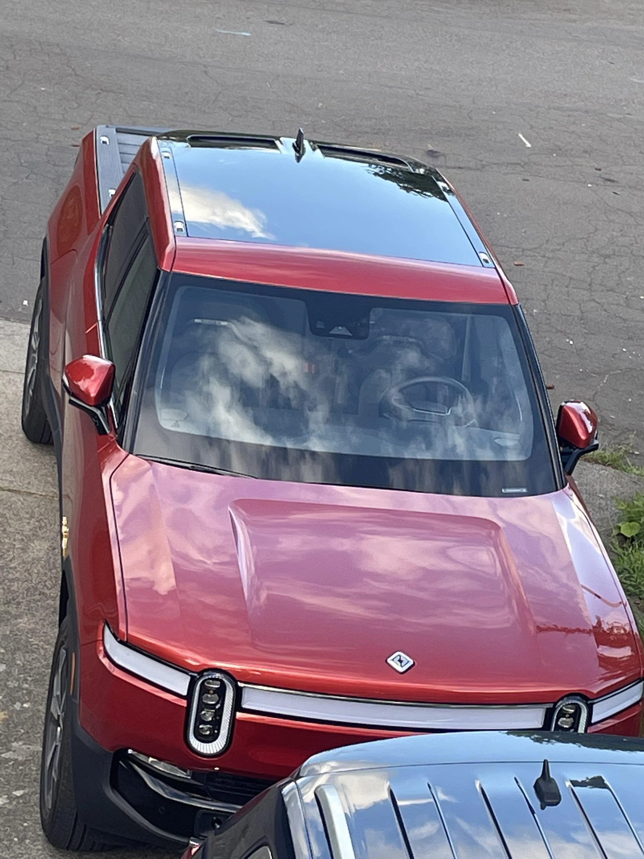 Rivian R1T R1S In Love 6DA952B4-B38F-402F-957D-C2ECFD79958F
