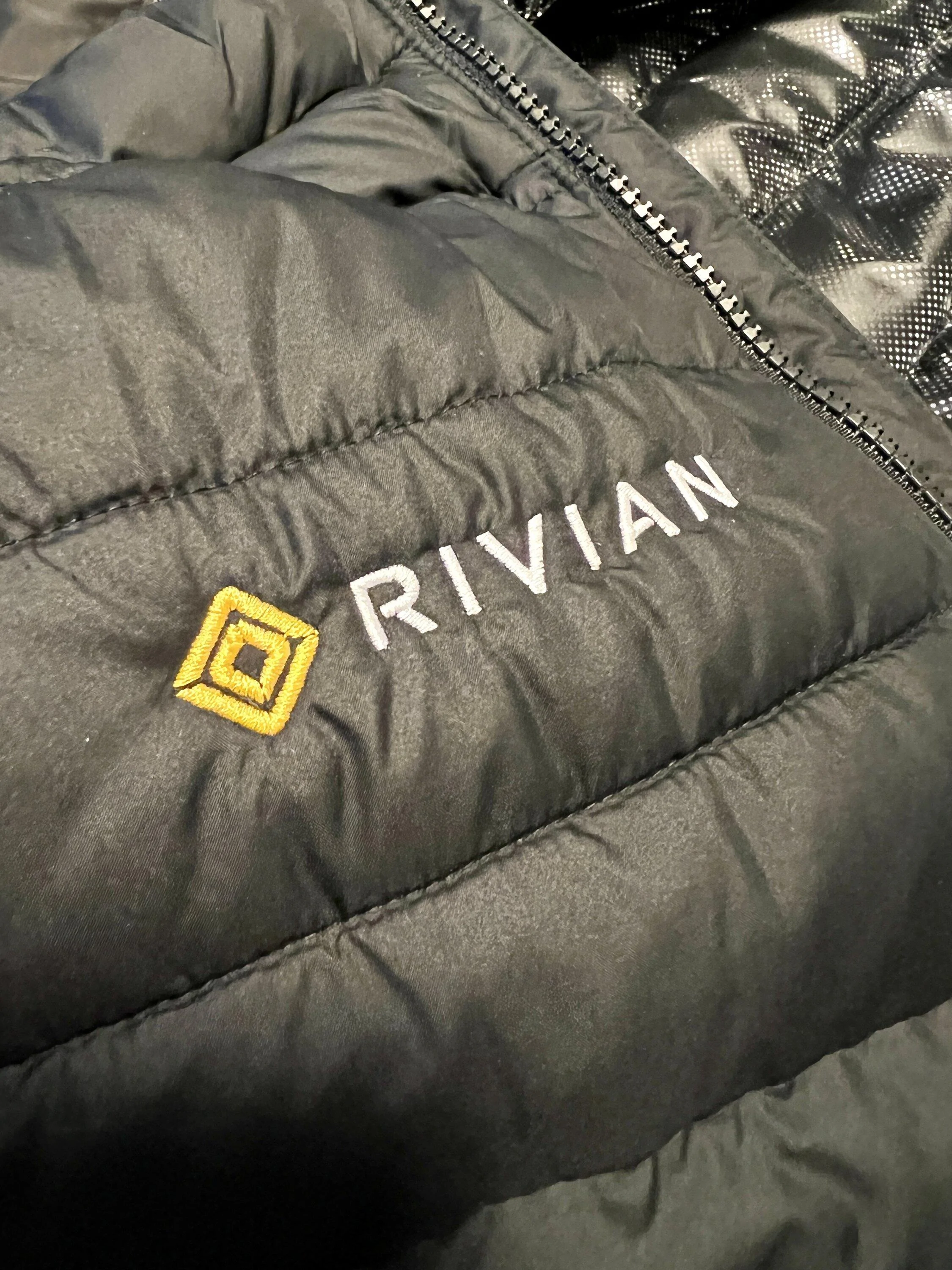 Rivian R1T R1S Rivian Columbia Vest 435899E0-22FA-4B29-B28B-9D39C3BB29F7