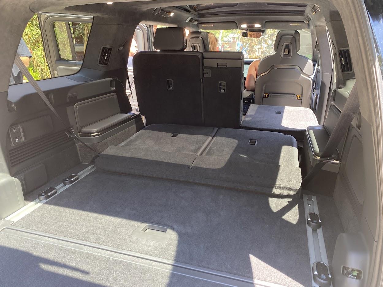 Rivian R1T R1S R1S big enough to sleep in - Business Insider says YES! 1EDA8292-92E2-4E59-B92E-ED811FFB3B99
