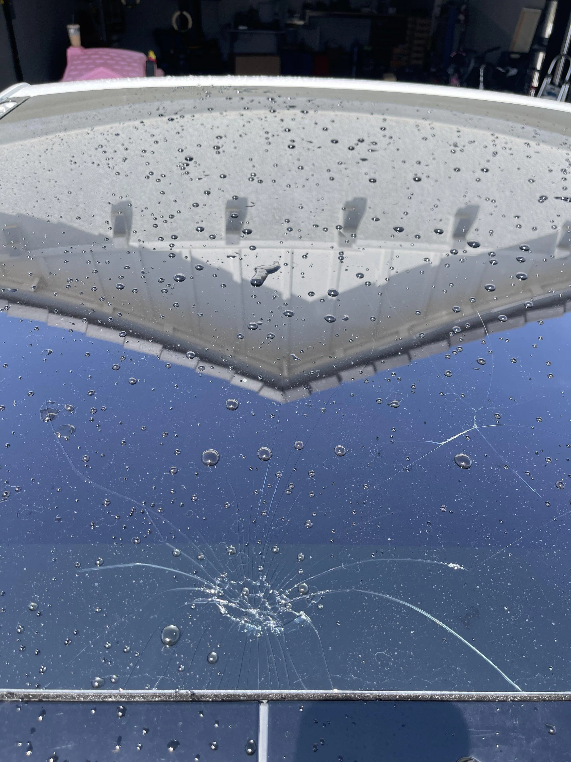 Rivian R1T R1S Cracked Roof Glass B79F1440-2FF3-4A2B-BDF2-2D80ECCAE9CB