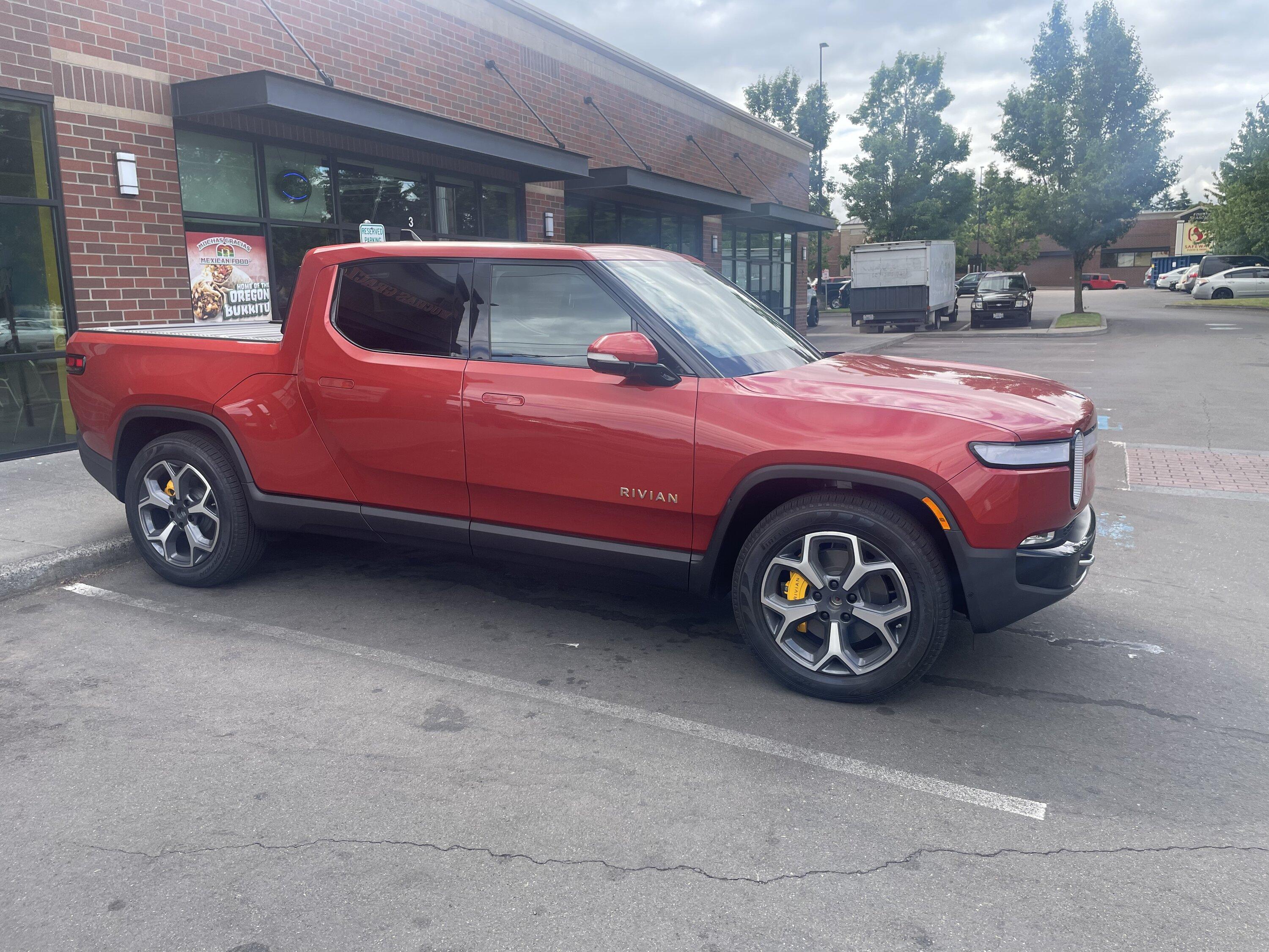 Rivian R1T R1S RED CANYON Rivian Photos 8047D196-A6EB-4EED-A825-E18860A4E0C6