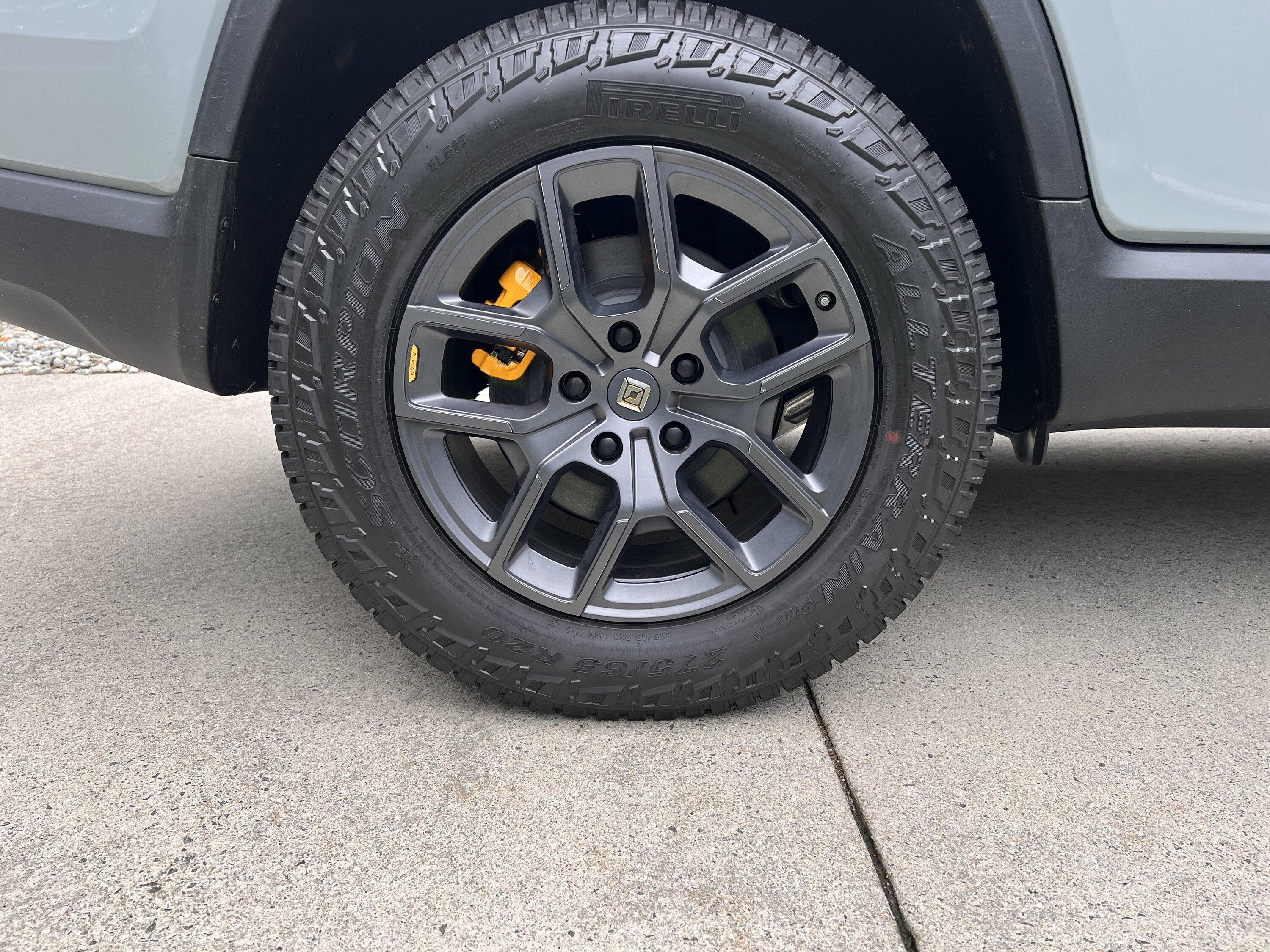 Rivian R1T R1S Products & Accessories for Rivian R1T/R1S by TWRAPS 640BA1EA-2E92-43B4-AE5E-4766D0BB9455