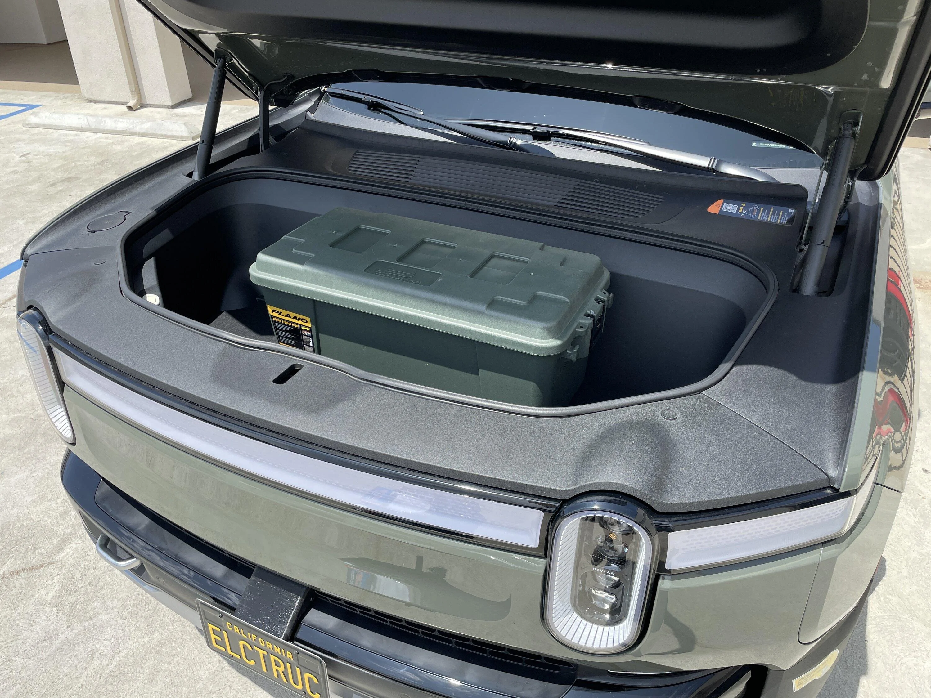 Rivian R1T R1S Affordable Gear Tunnel Cases / Bins image_6487327 (2)