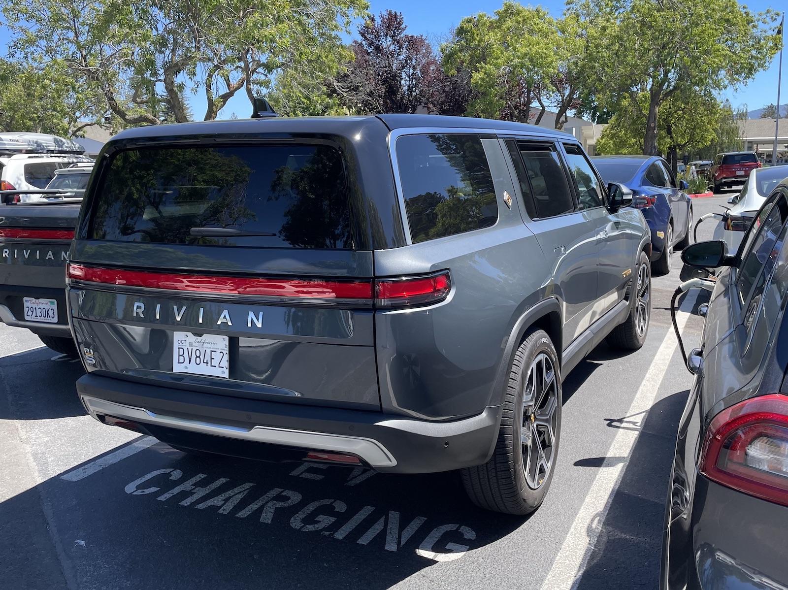 Rivian R1T R1S El CAP GRANITE Rivian Photos Gray