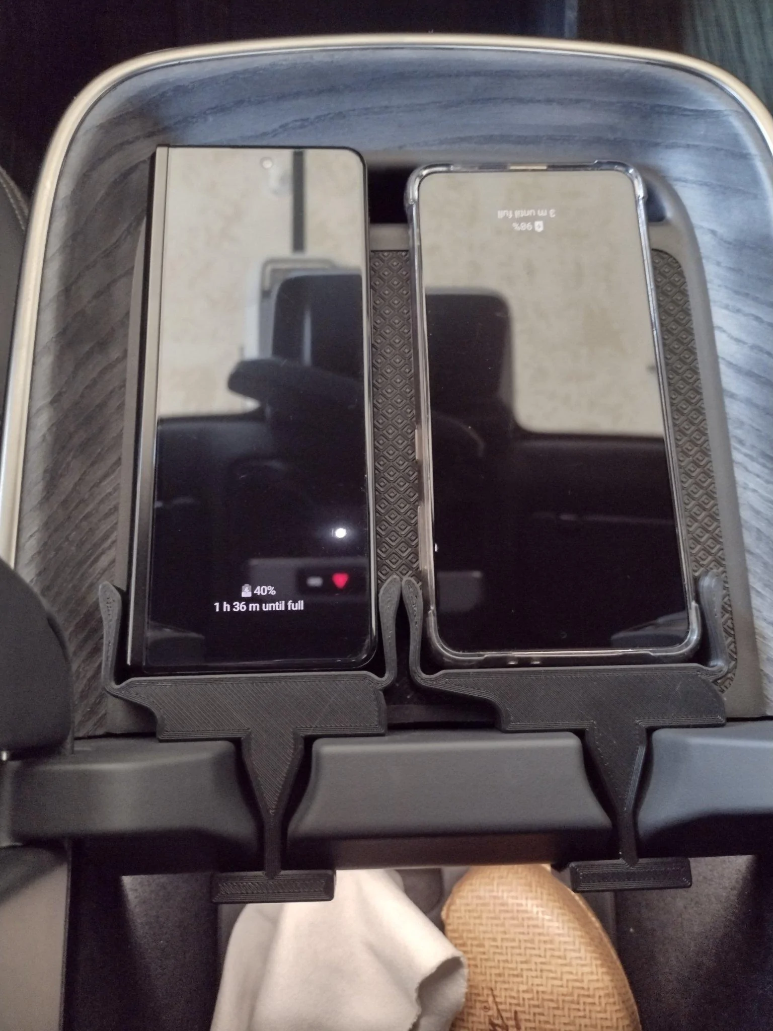 Rivian R1T R1S Wireless charging pad useless. Any changes imminent? 2