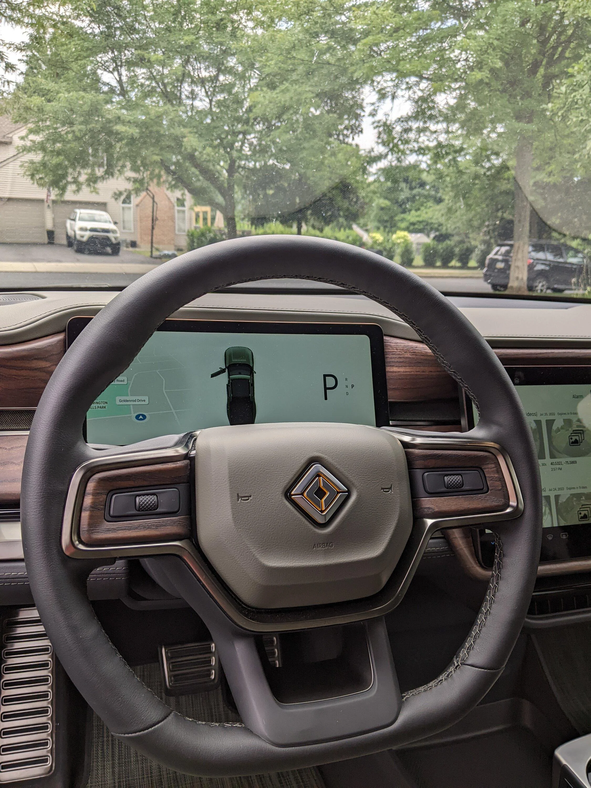 Rivian R1T R1S FOREST GREEN R1T Photos PXL_20220725_190608289
