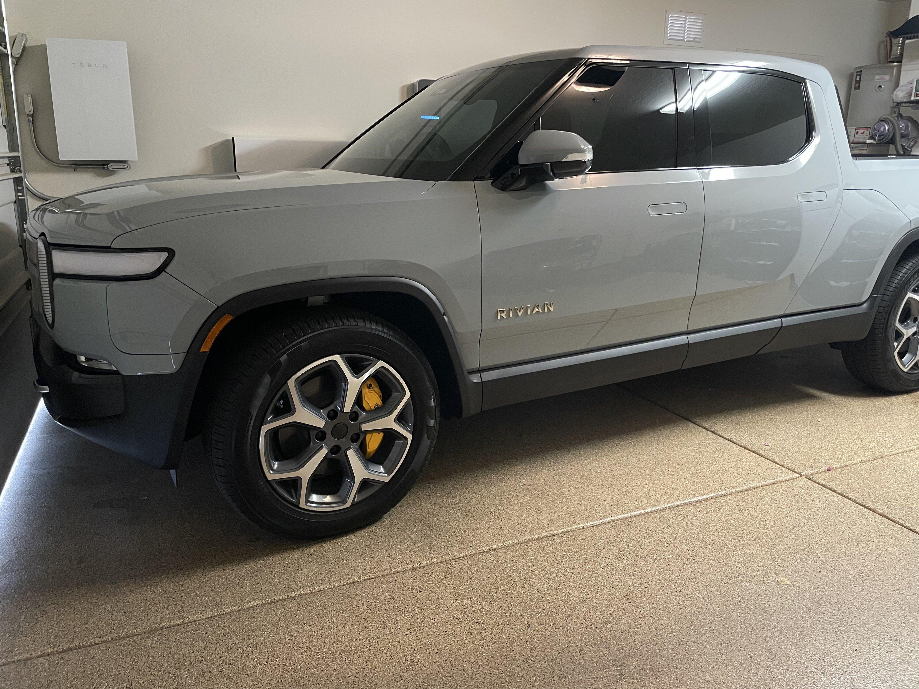 Rivian R1T R1S Arizona pre-orders 32EC419C-9102-41EF-B7A1-7CADF77909CD