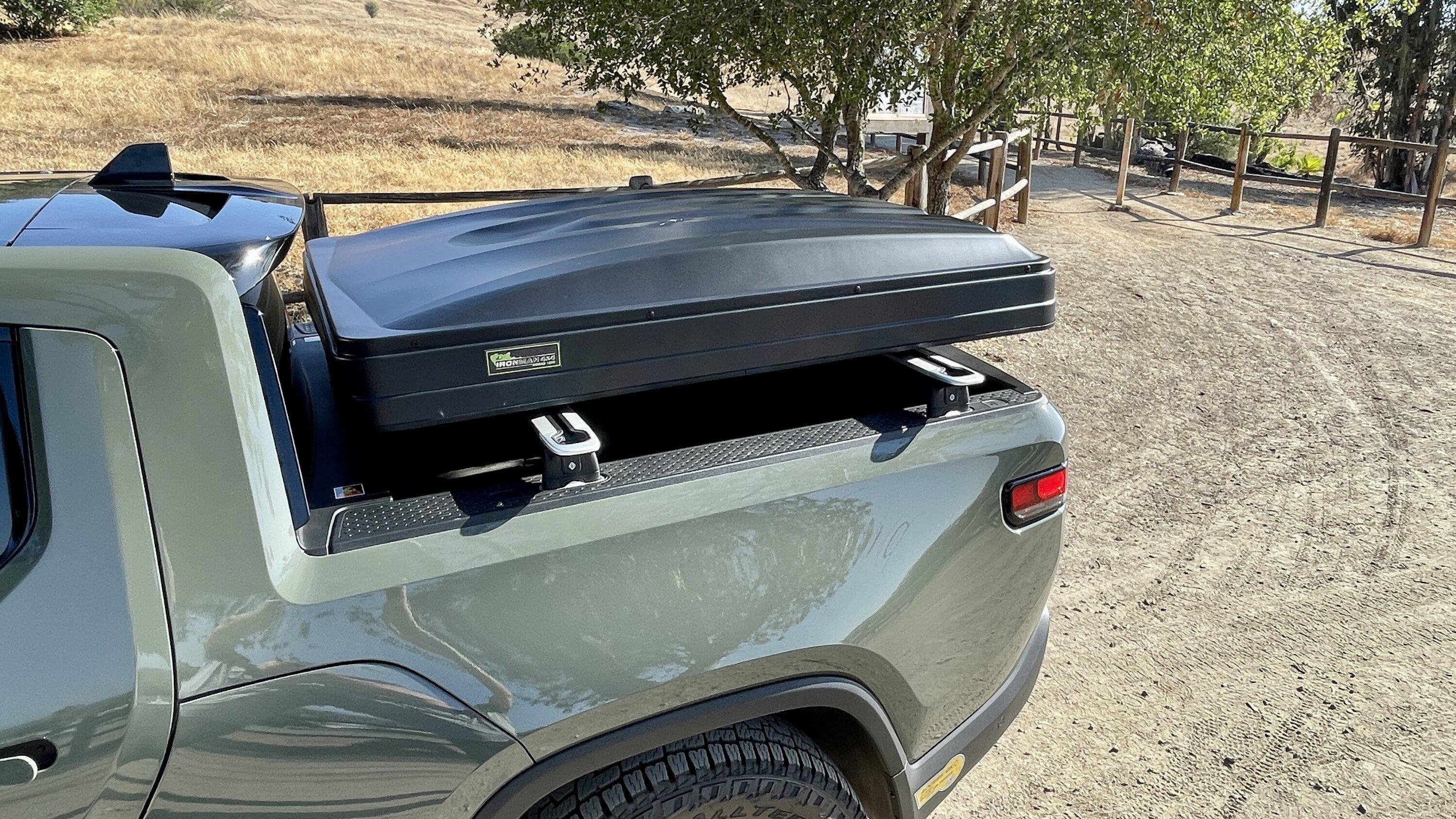 Rivian R1T R1S Ironman 4x4 Nomad 1300 ABS shell 2-man tent installed look IMG_6715.JPG