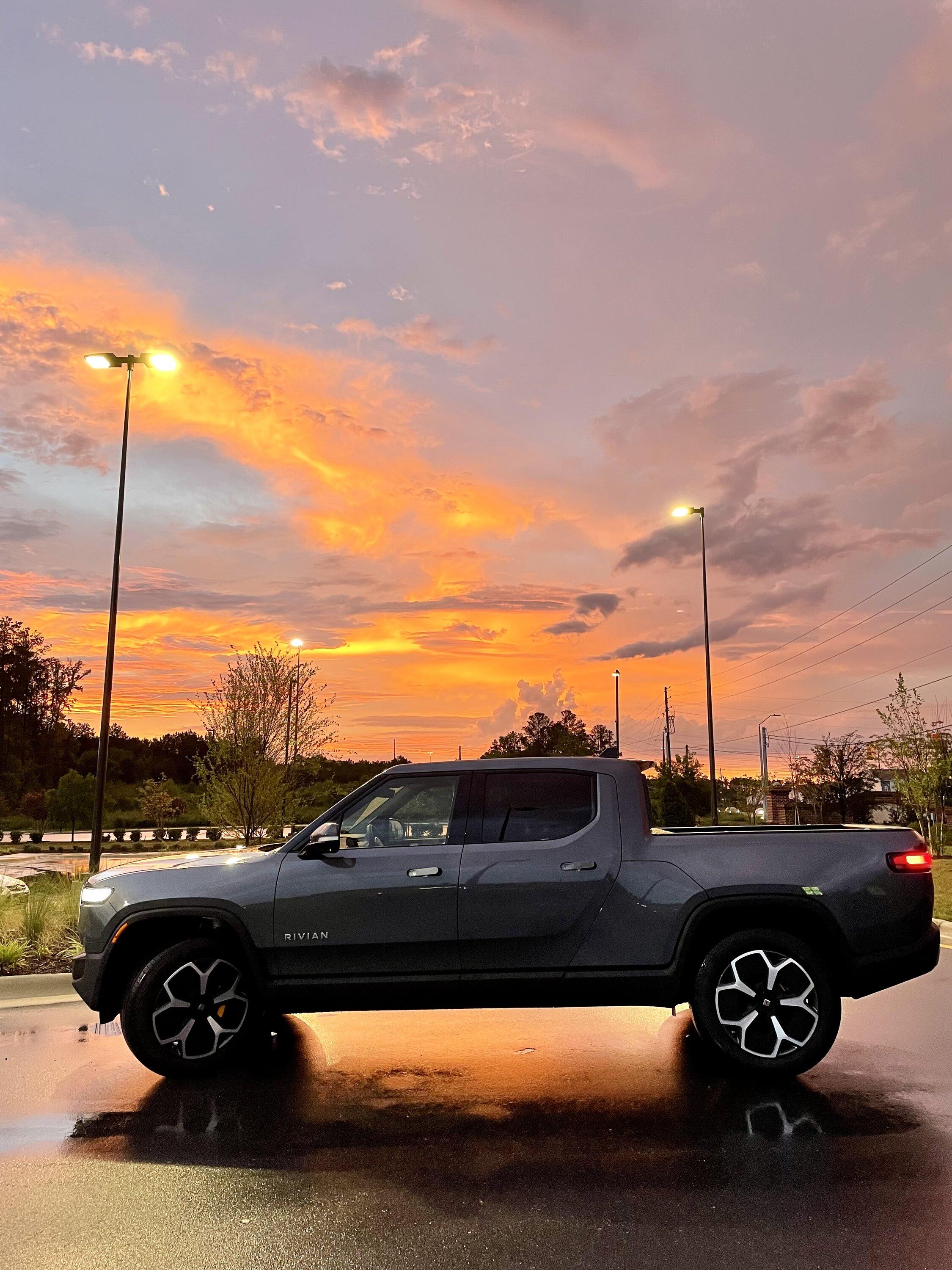 Rivian R1T R1S September - October 2022 (New 6/11 delivery estimate) 8768310B-8FF3-49AB-A363-4B4D9A88B4D8