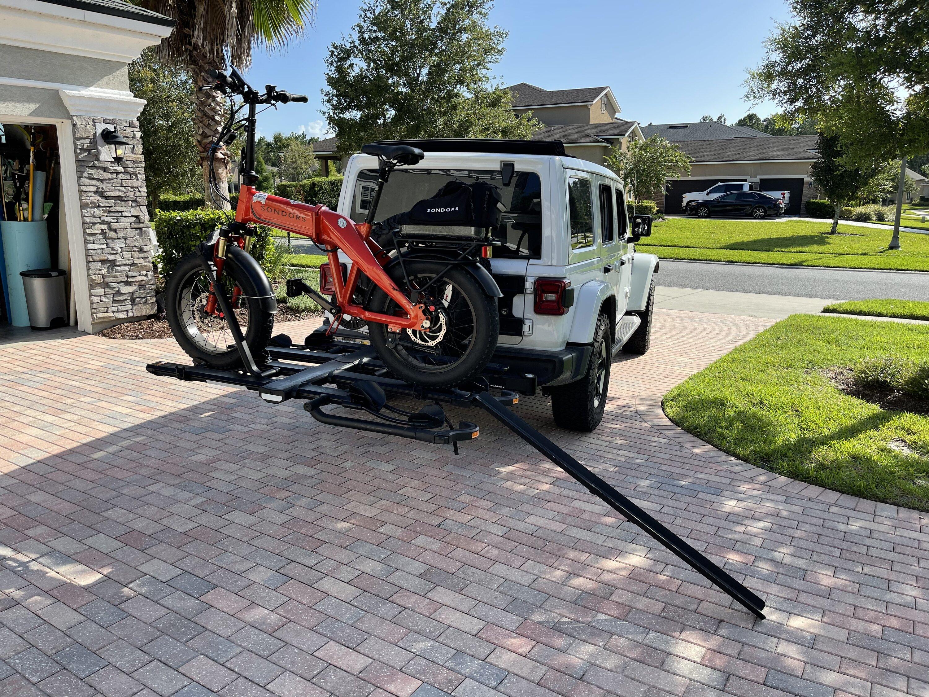 Rivian R1T R1S Kuat NV2 bike rack on R1T 7630BFCE-190F-438E-B5DB-87699B7DA098