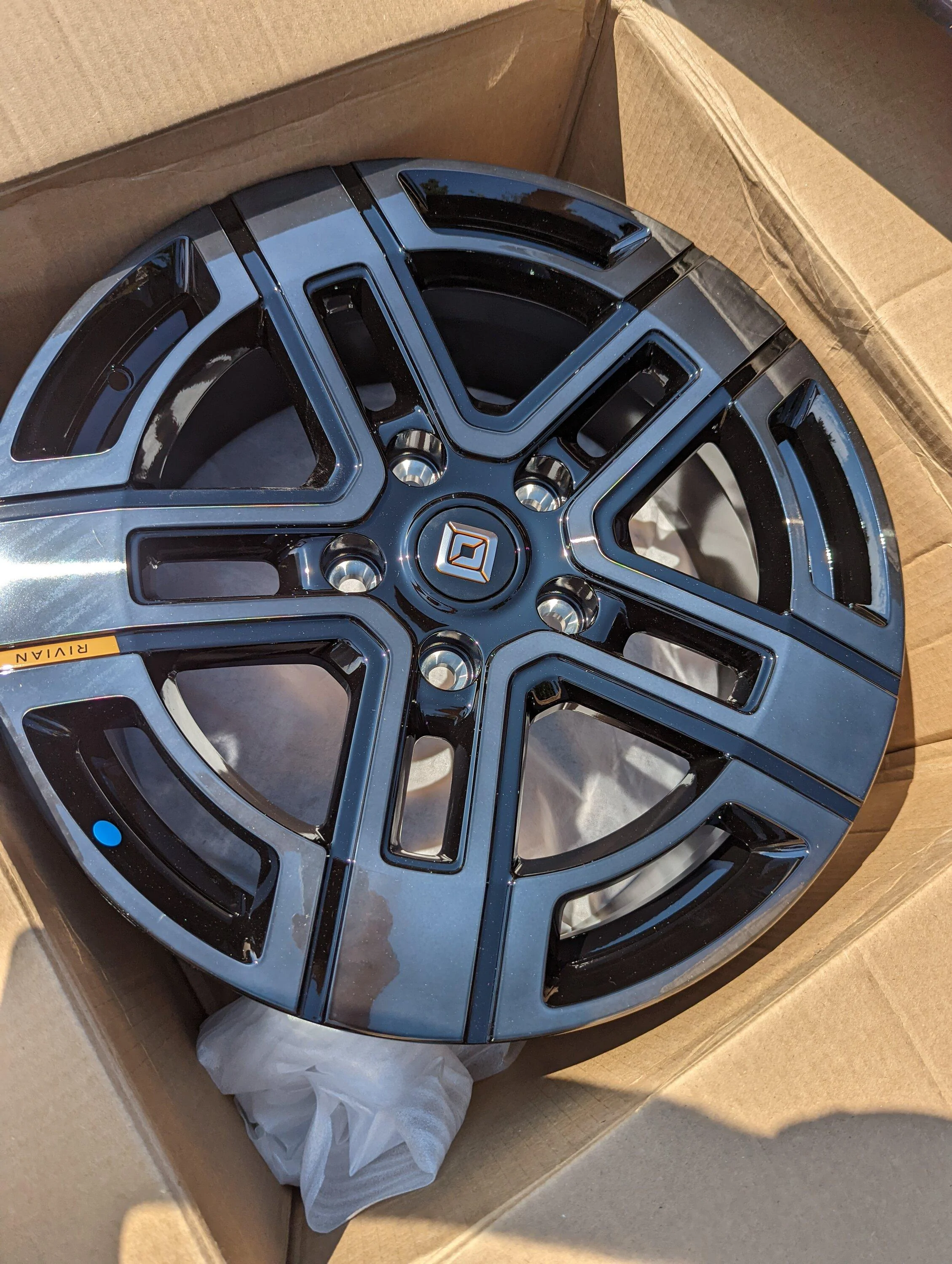 Rivian R1T R1S Wheel Swapping or Sale Thread PXL_20220730_224227927