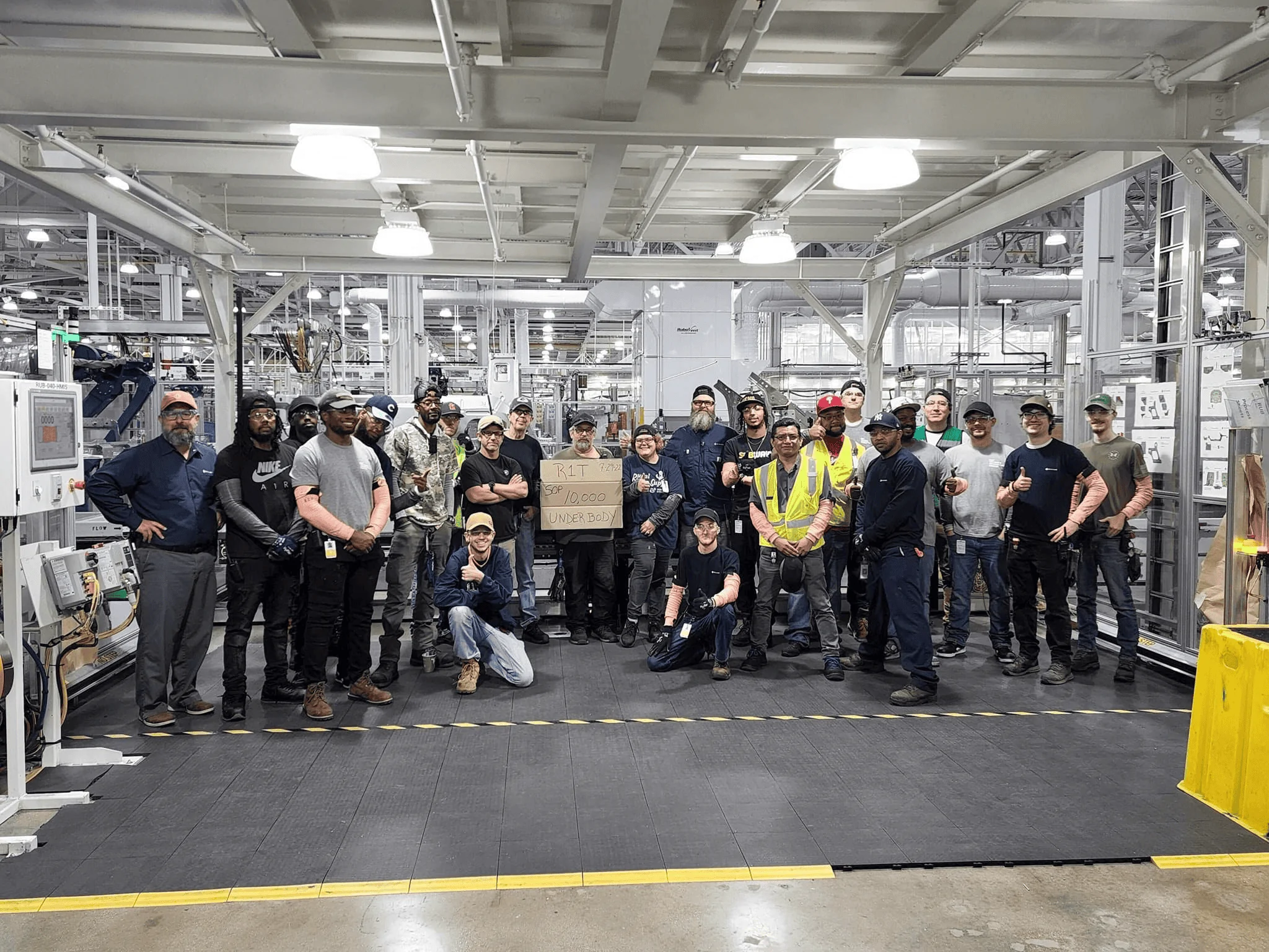 Rivian R1T R1S Lucid slashes production forecast for 2022 1659614775361