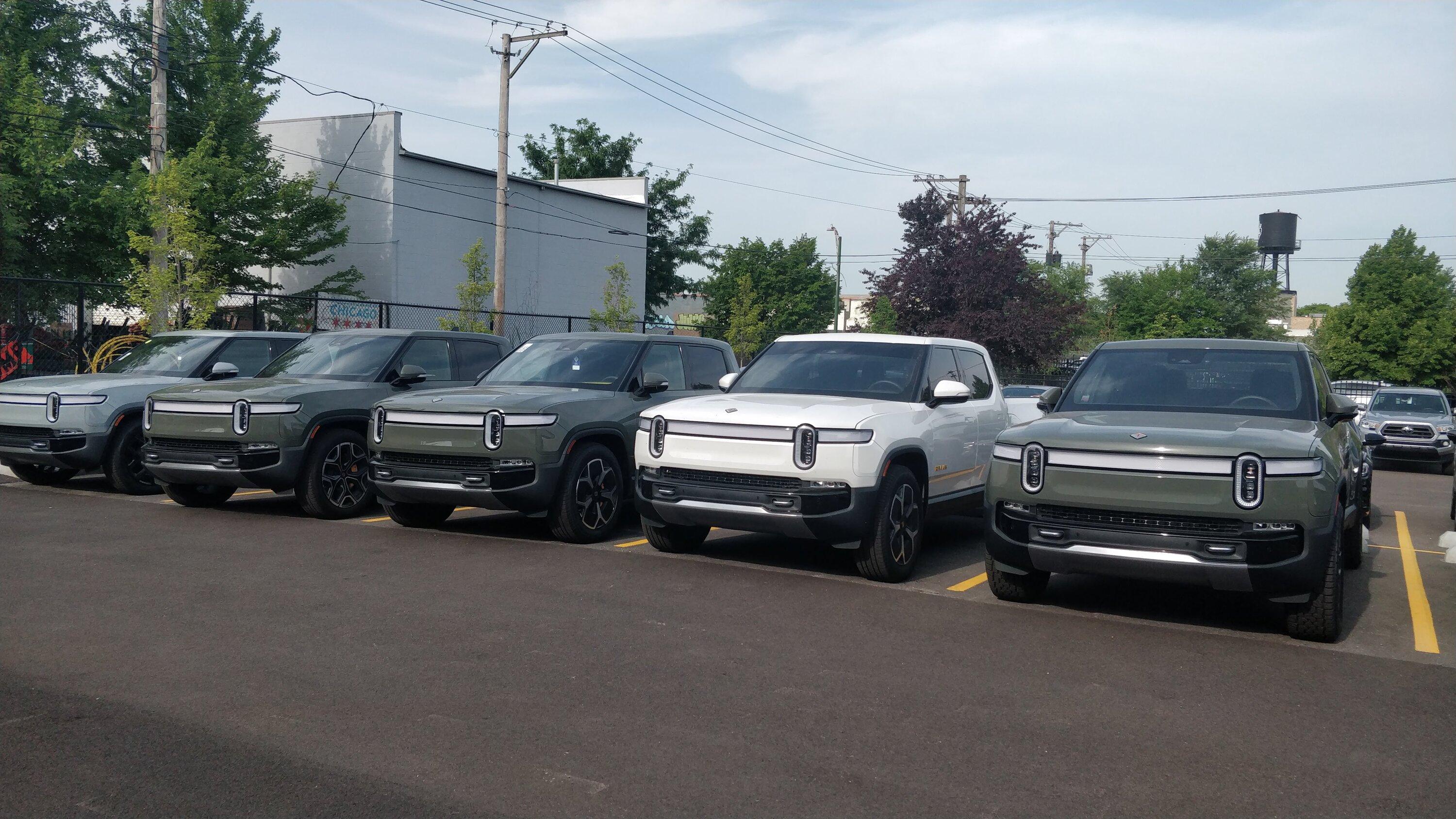 Rivian R1T R1S Chicago Rivian Sales Location Under Construction IMG_20220803_084950