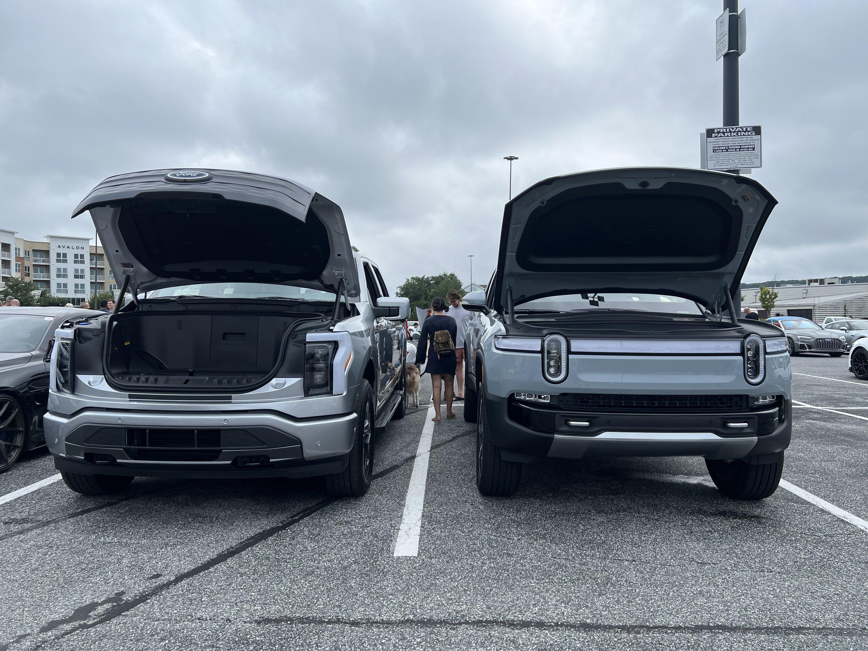 Rivian R1T R1S LIMESTONE R1T Photos 644B021C-0D34-4211-ACAF-586ED7451698