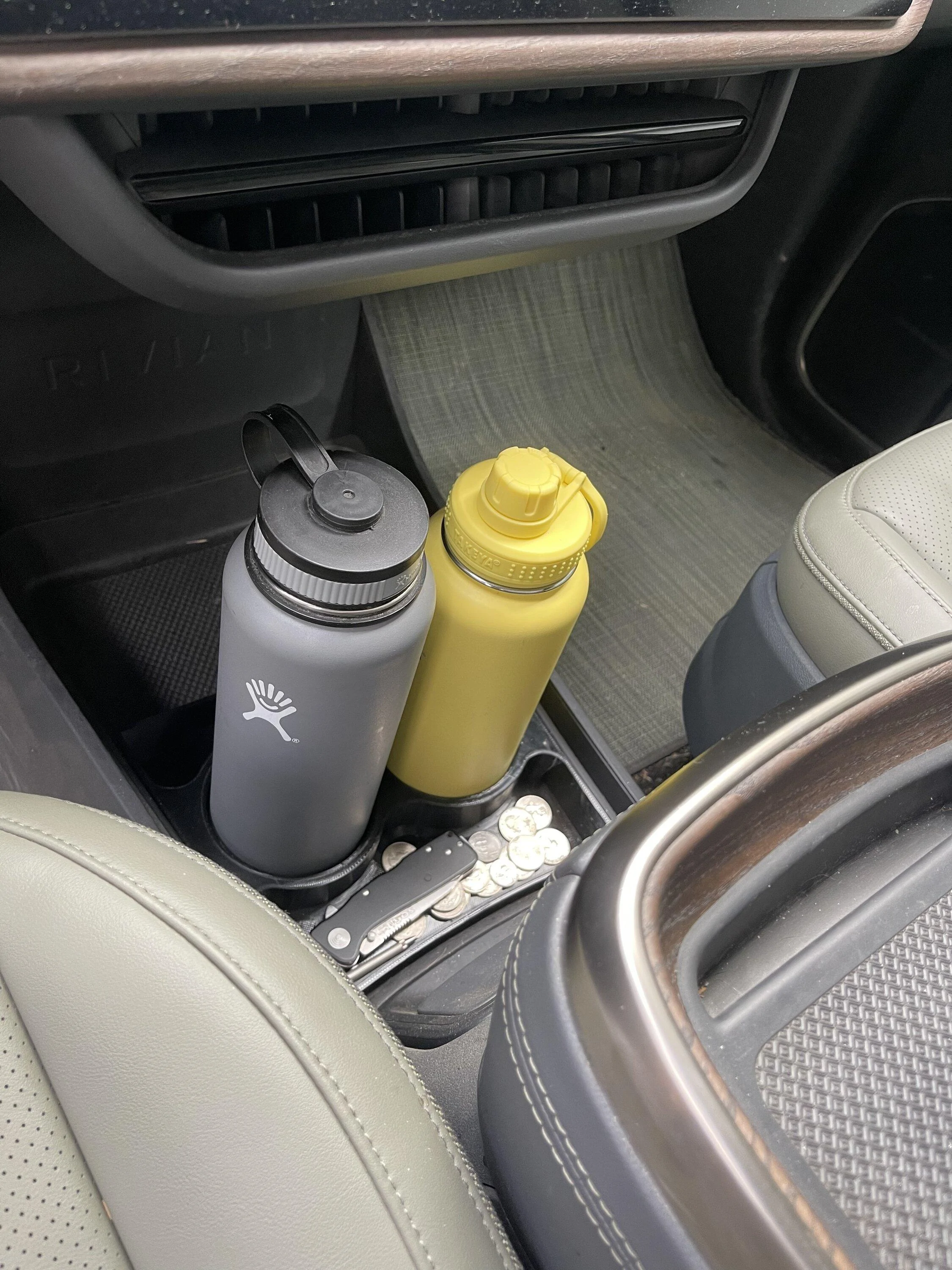 Rivian R1T R1S What I hate about my R1T tempImagequ94w6