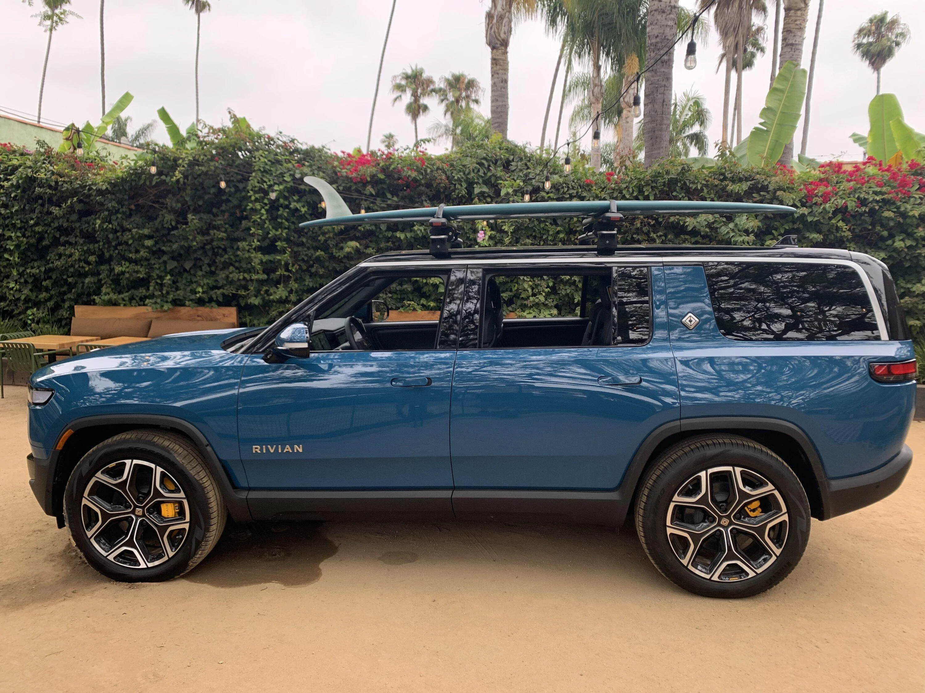 Rivian R1T R1S 22's vs. 20's - In depth discussion. B916379C-E738-480A-9978-0E74A2F7FB6A