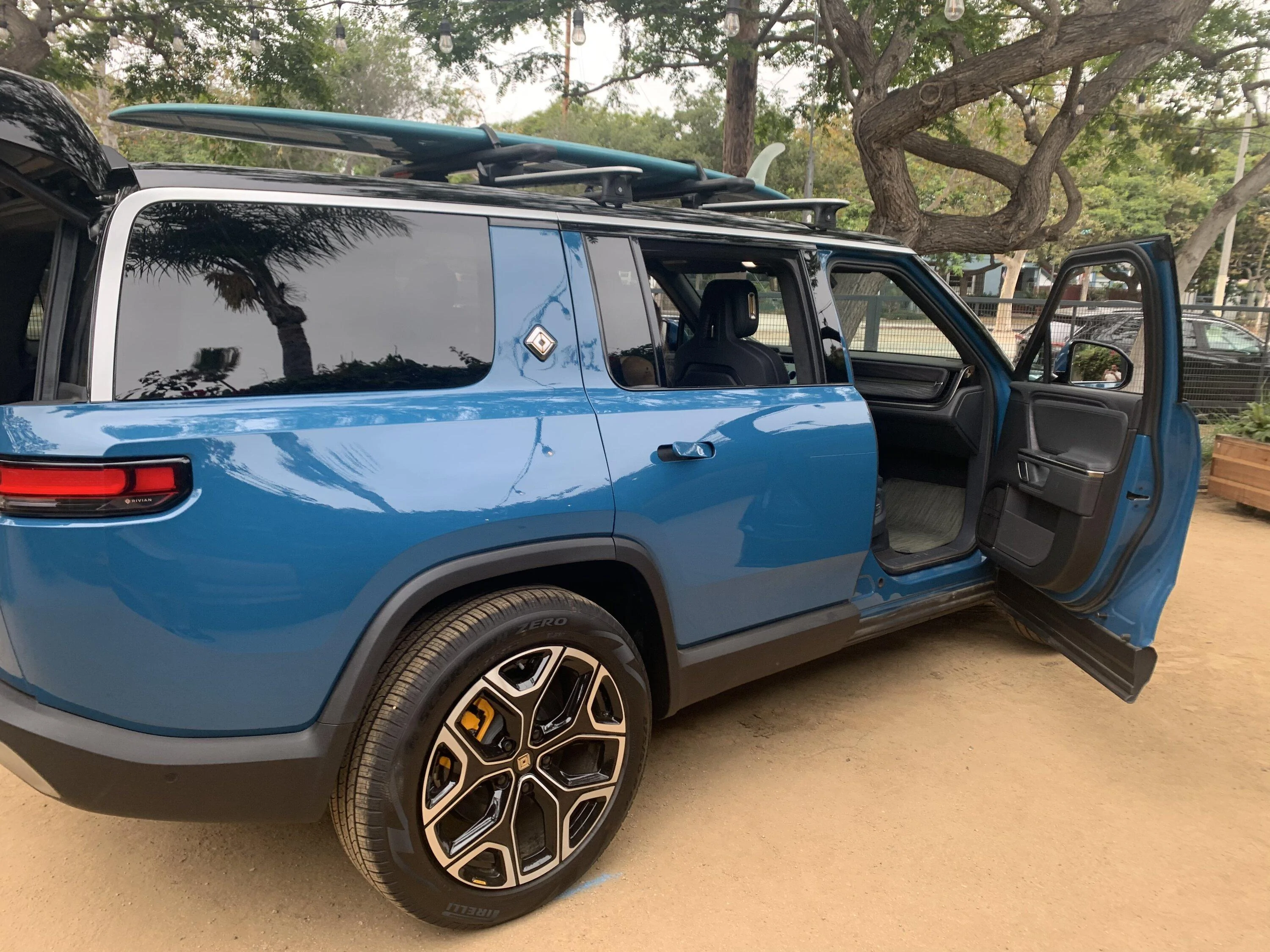 Rivian R1T R1S 22's vs. 20's - In depth discussion. 65529F42-66B3-43B8-B6FB-D8EFE71C72F1
