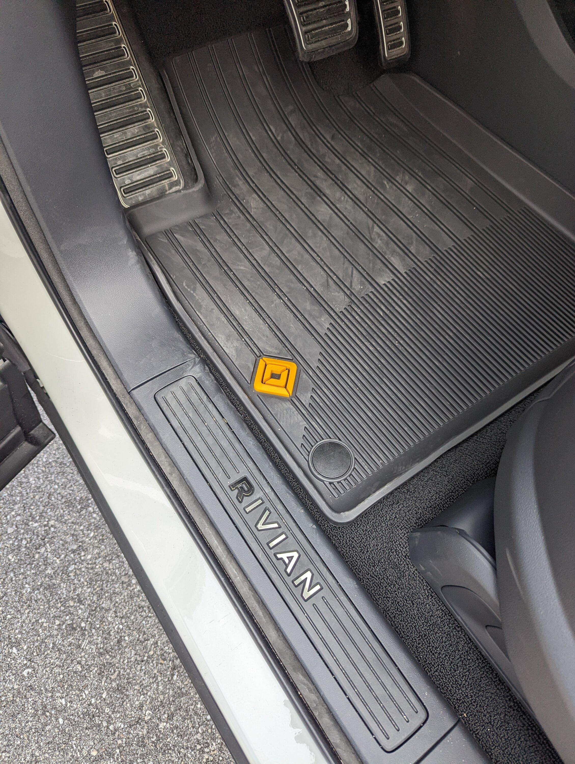 Rivian R1T R1S Should I expect my car to be returned by service clean and undamaged? PXL_20220812_193854480