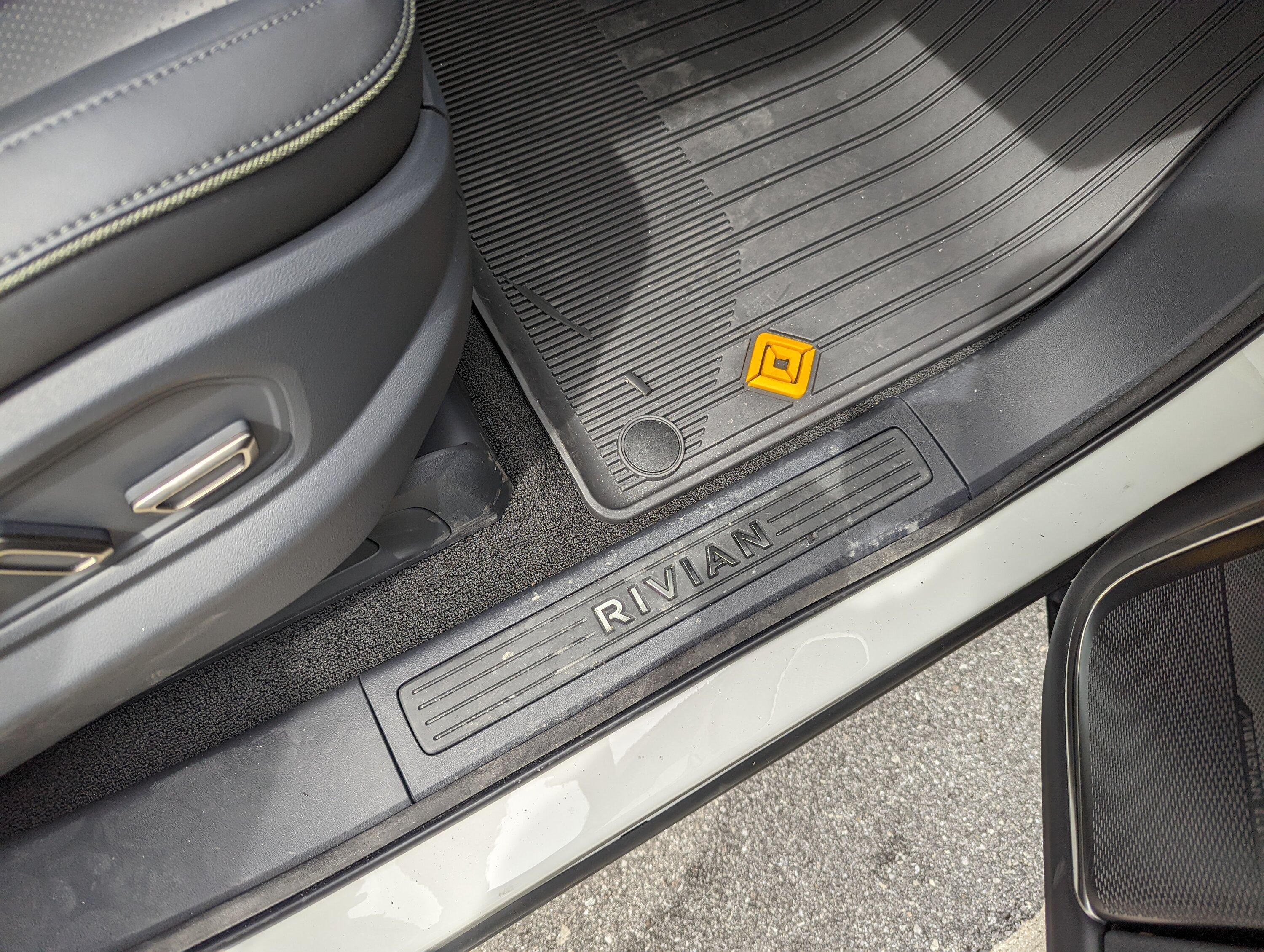 Rivian R1T R1S Should I expect my car to be returned by service clean and undamaged? PXL_20220812_193811449