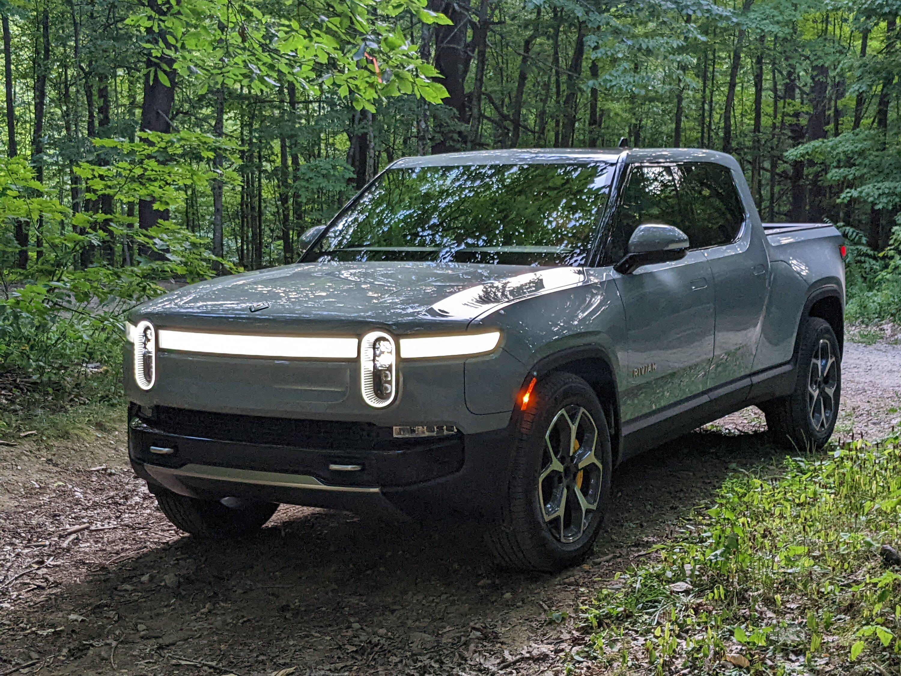 Rivian R1T R1S Will I be the only Rivian in New England? PXL_20220812_230832143.MP