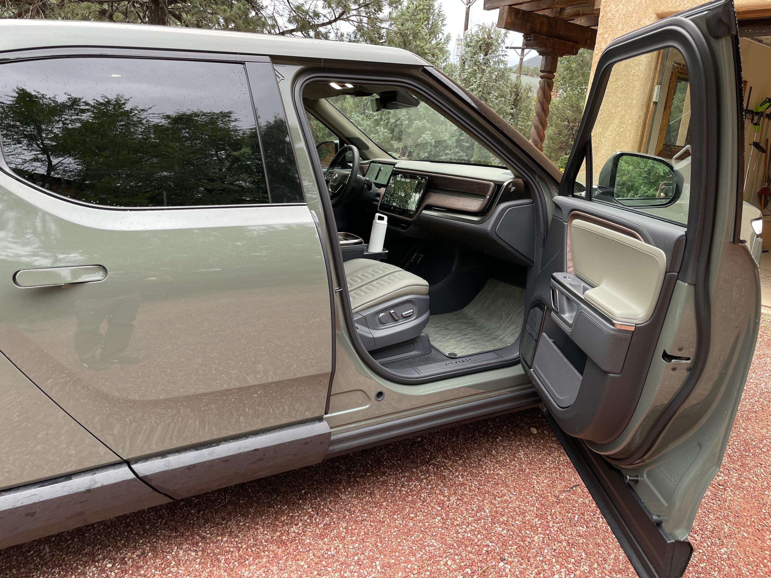 Rivian R1T R1S Forest Edge Interior photos request IMG_5501