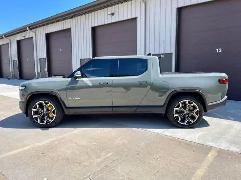 Rivian R1T R1S Iowa anyone? F2C397F1-2710-42A2-A70D-7BCC4EFD618C