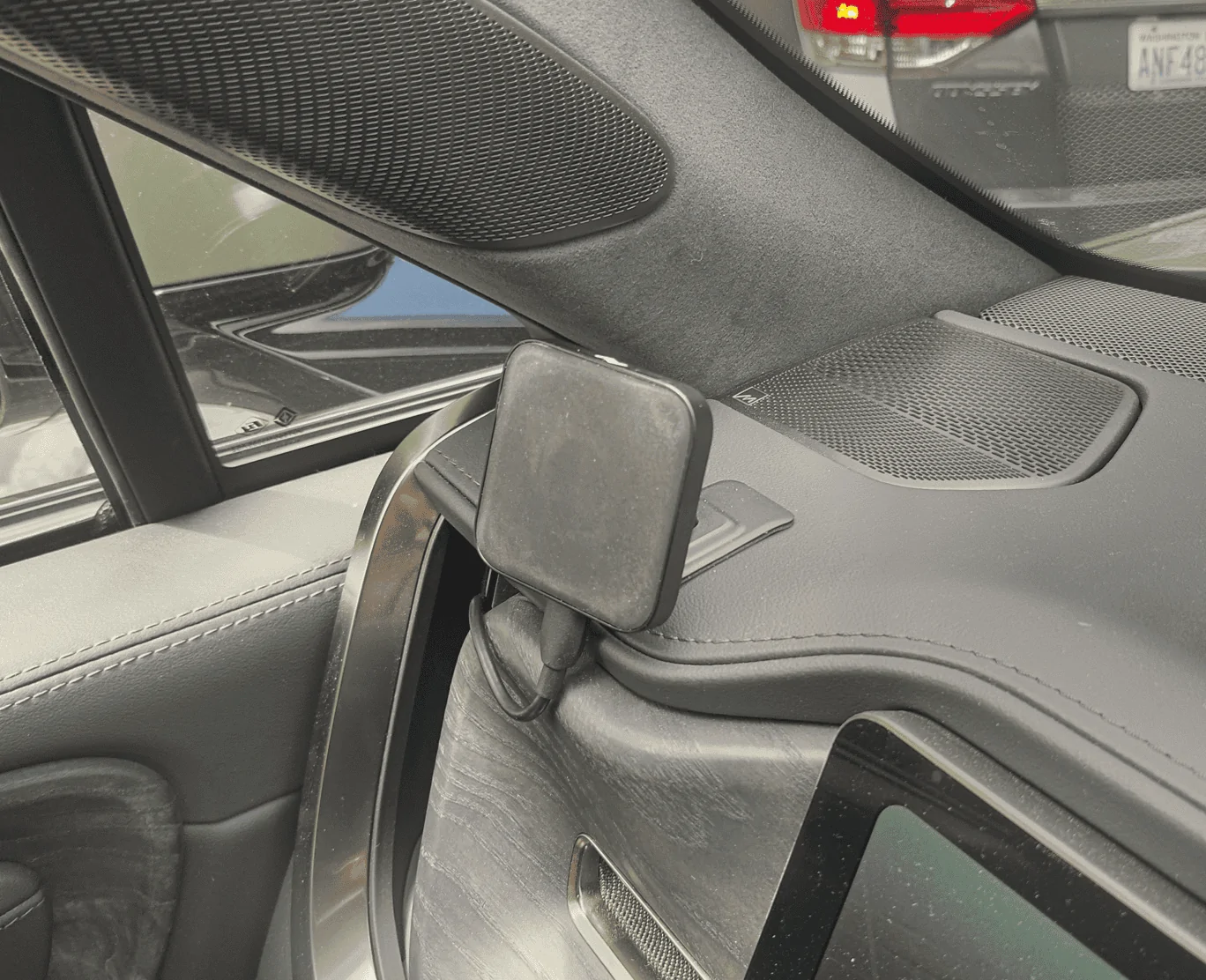 Rivian R1T R1S Mounting a cell phone.  Has anyone done it? 1660857496192
