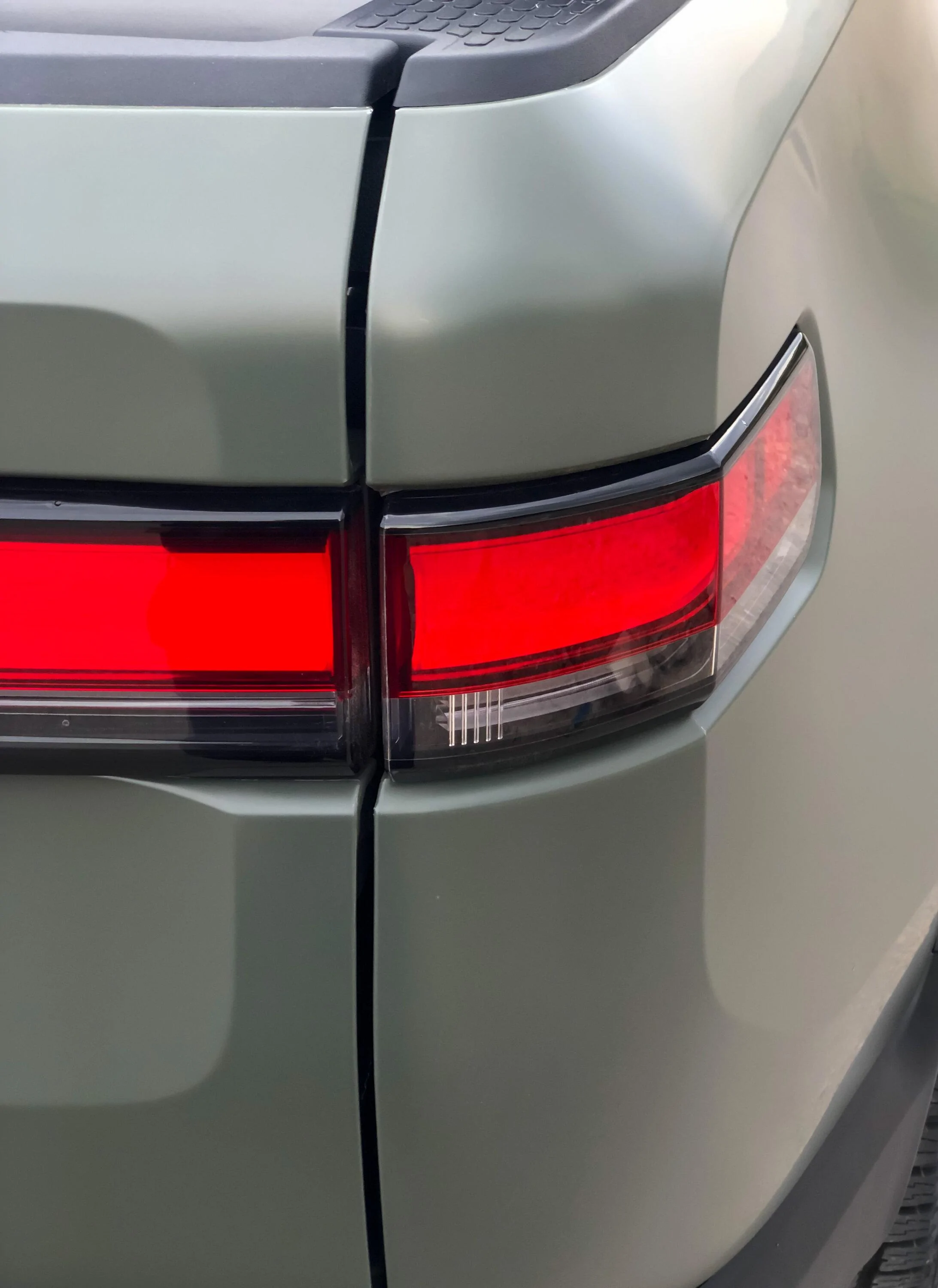 Rivian R1T R1S Glad I kept the R1T Rivian 4Hrsmn PPF-4