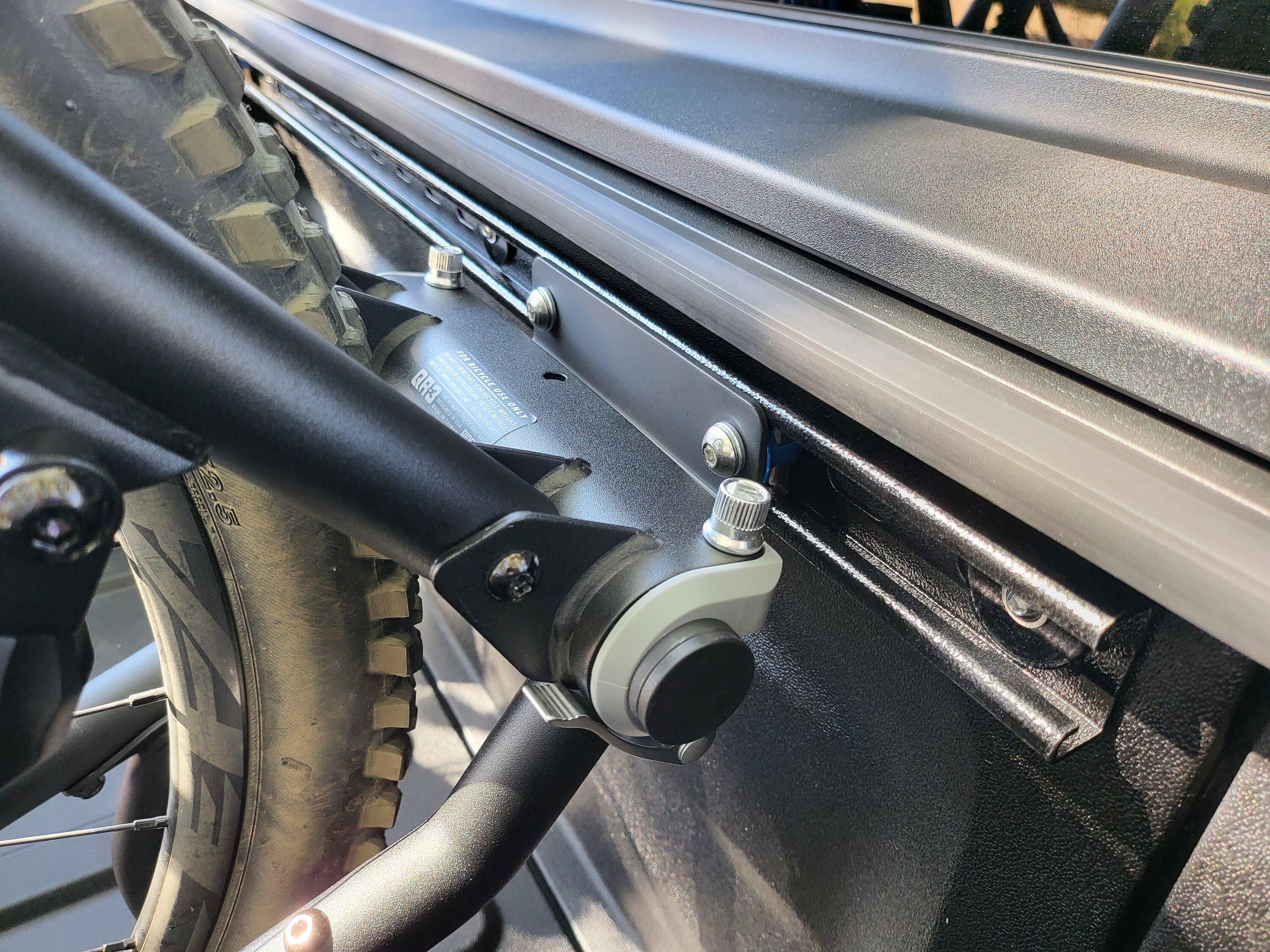 Rivian R1T R1S Ultimate MTB / Bike Carrier installed 20220812_162503