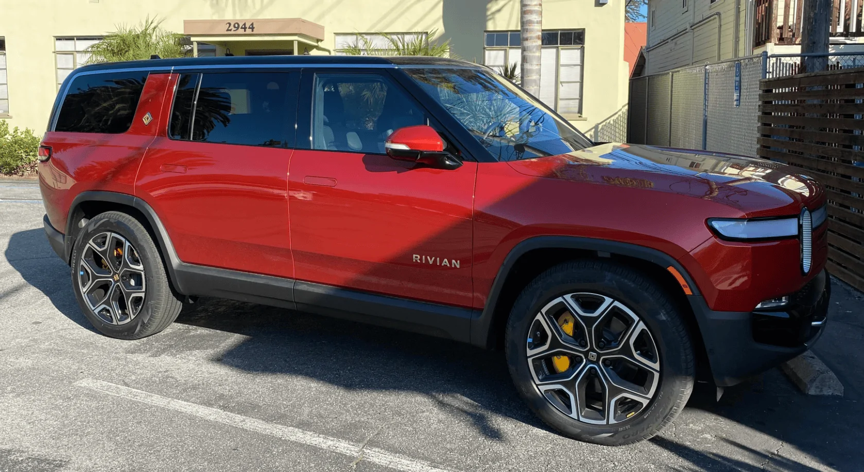 Rivian R1T R1S RED CANYON Rivian Photos Screen Shot 2022-08-20 at 5.34.52 PM