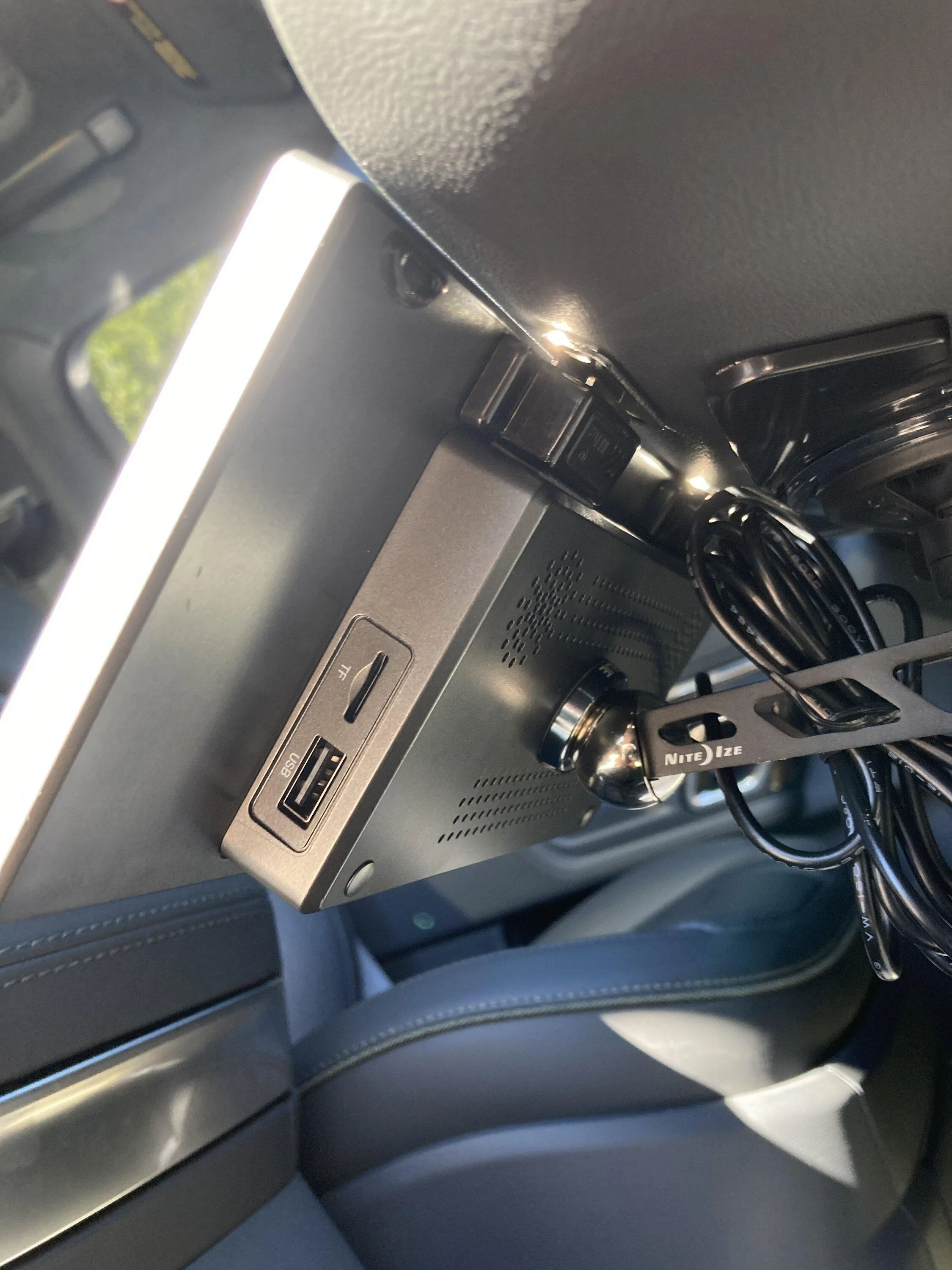 Rivian R1T R1S I added CarPlay to my R1T CBC28FC7-038B-4A2C-AC1D-F0CF09C5FF60