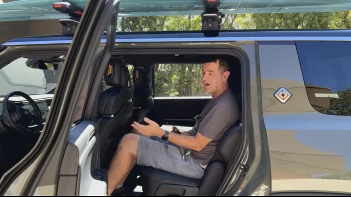 Rivian R1T R1S R1S rear seat legroom vs. R1T comparison 1661199293881
