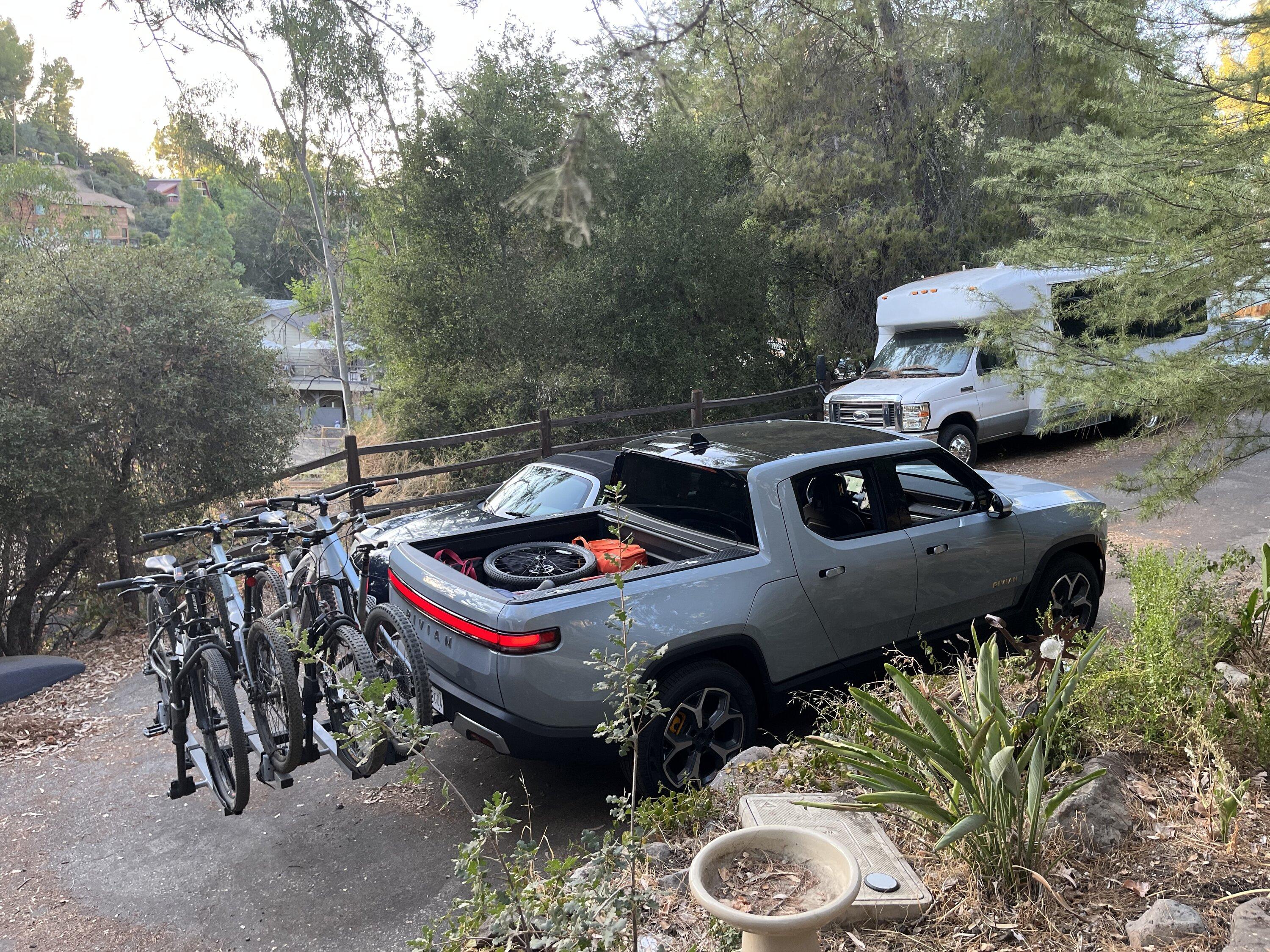 Rivian R1T R1S Bed mounted vs hitch mounted bike rack? 965003DC-EB41-4670-B50A-E3E30F9BD7F1