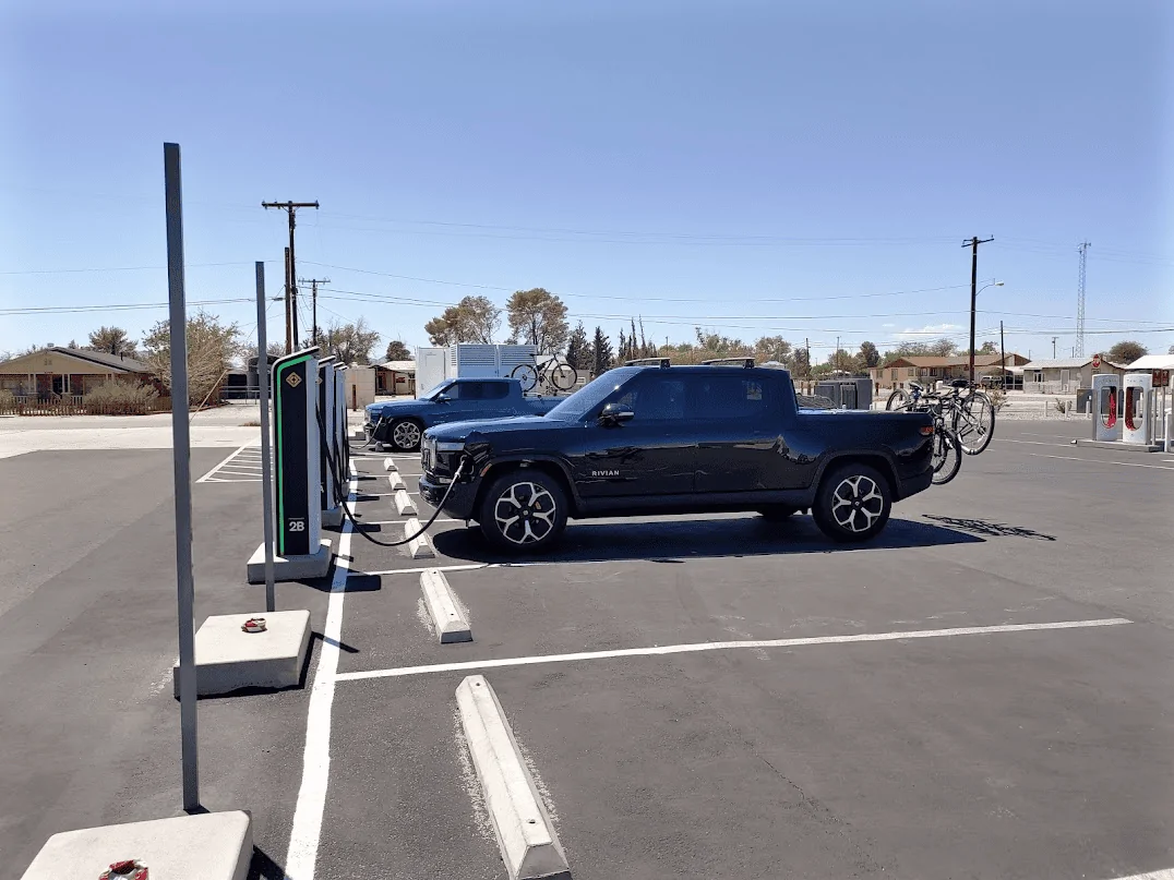 Rivian R1T R1S Some photos and user experience from the RAN chargers in California 1661293282047