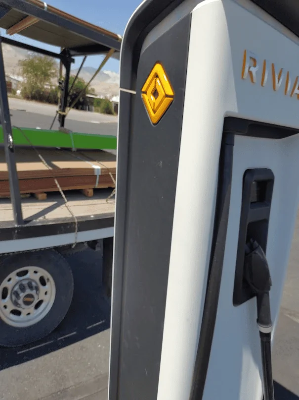 Rivian R1T R1S Some photos and user experience from the RAN chargers in California 1661293289281