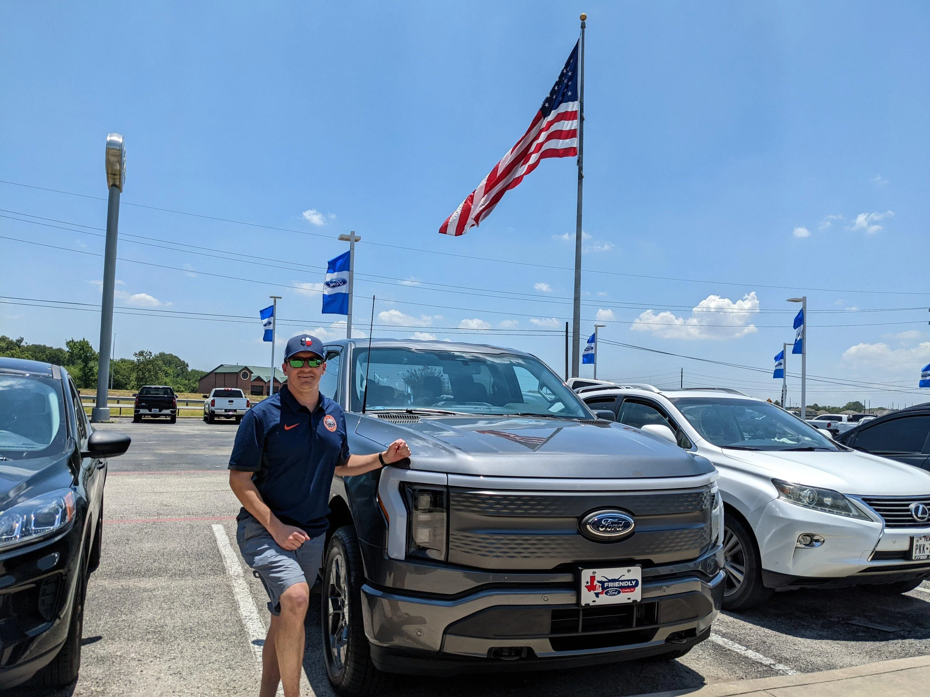 Rivian R1T R1S I got my Lightning! PXL_20220625_180733354