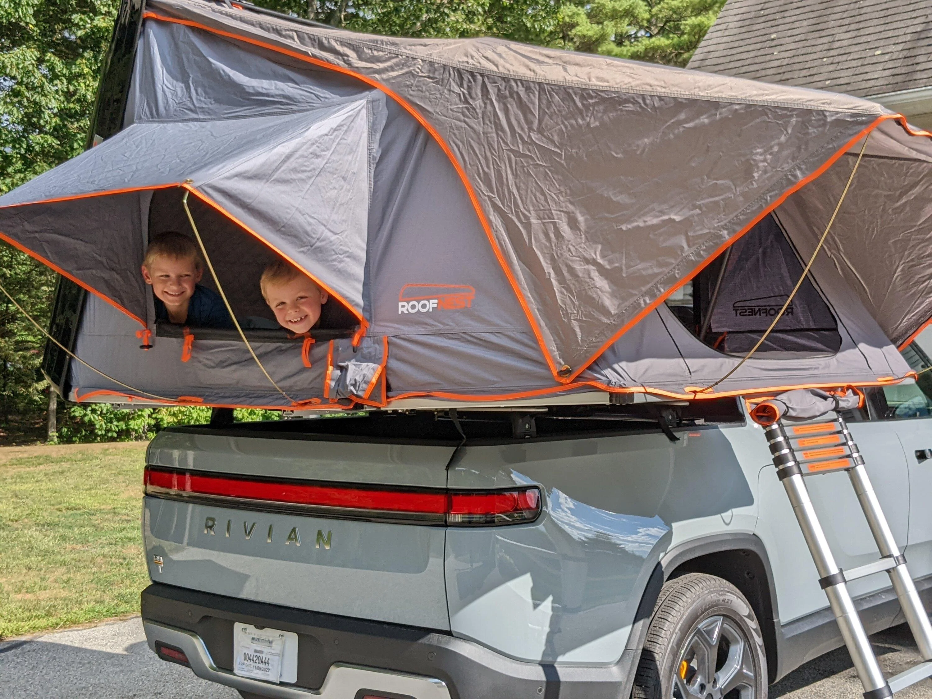 Rivian R1T R1S Will I be the only Rivian in New England? PXL_20220824_200333569.MP