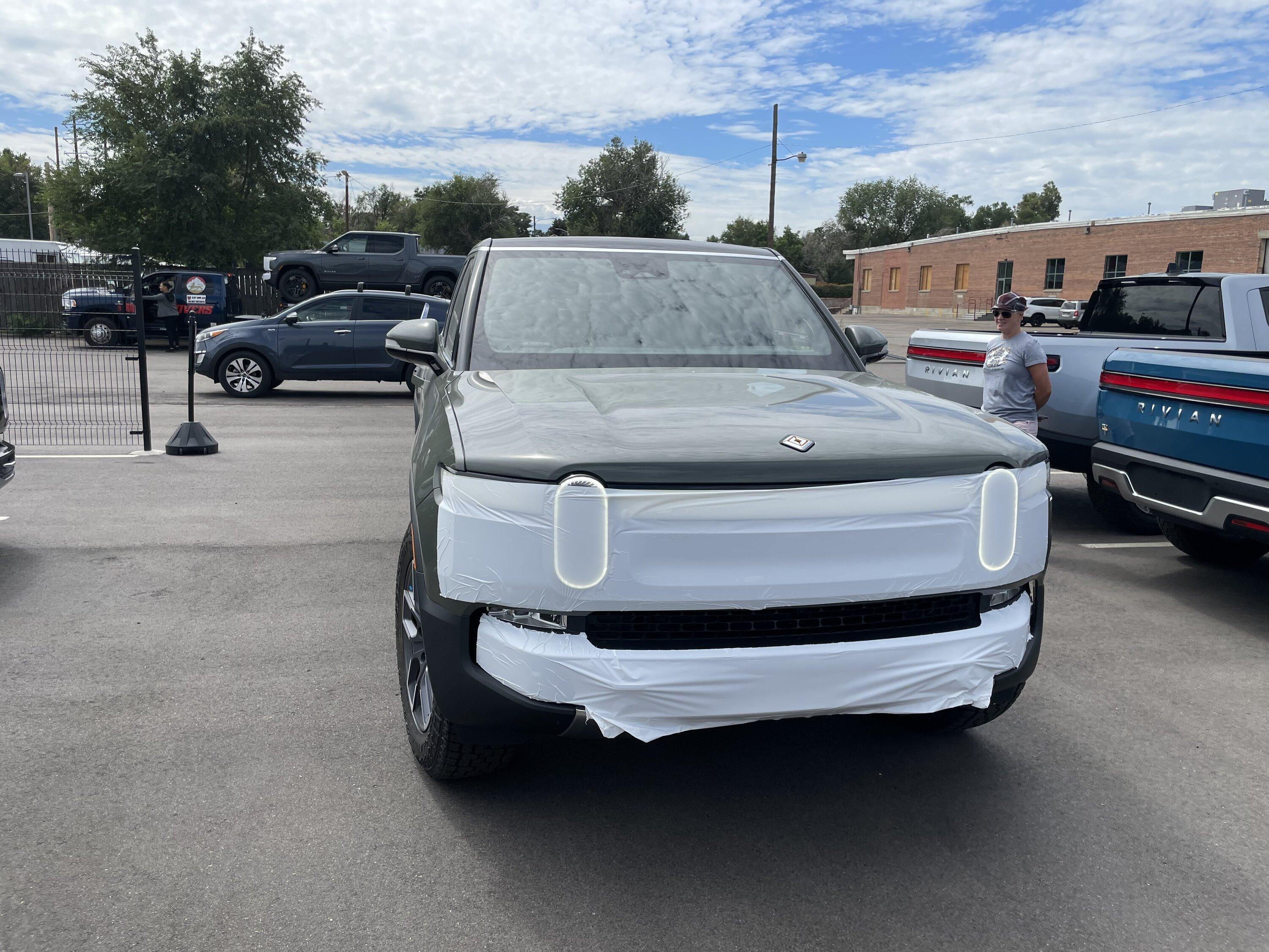 Rivian R1T R1S Launch Green R1S at Denver SC 93C83192-68AD-4574-BCBE-46ABE68618A5