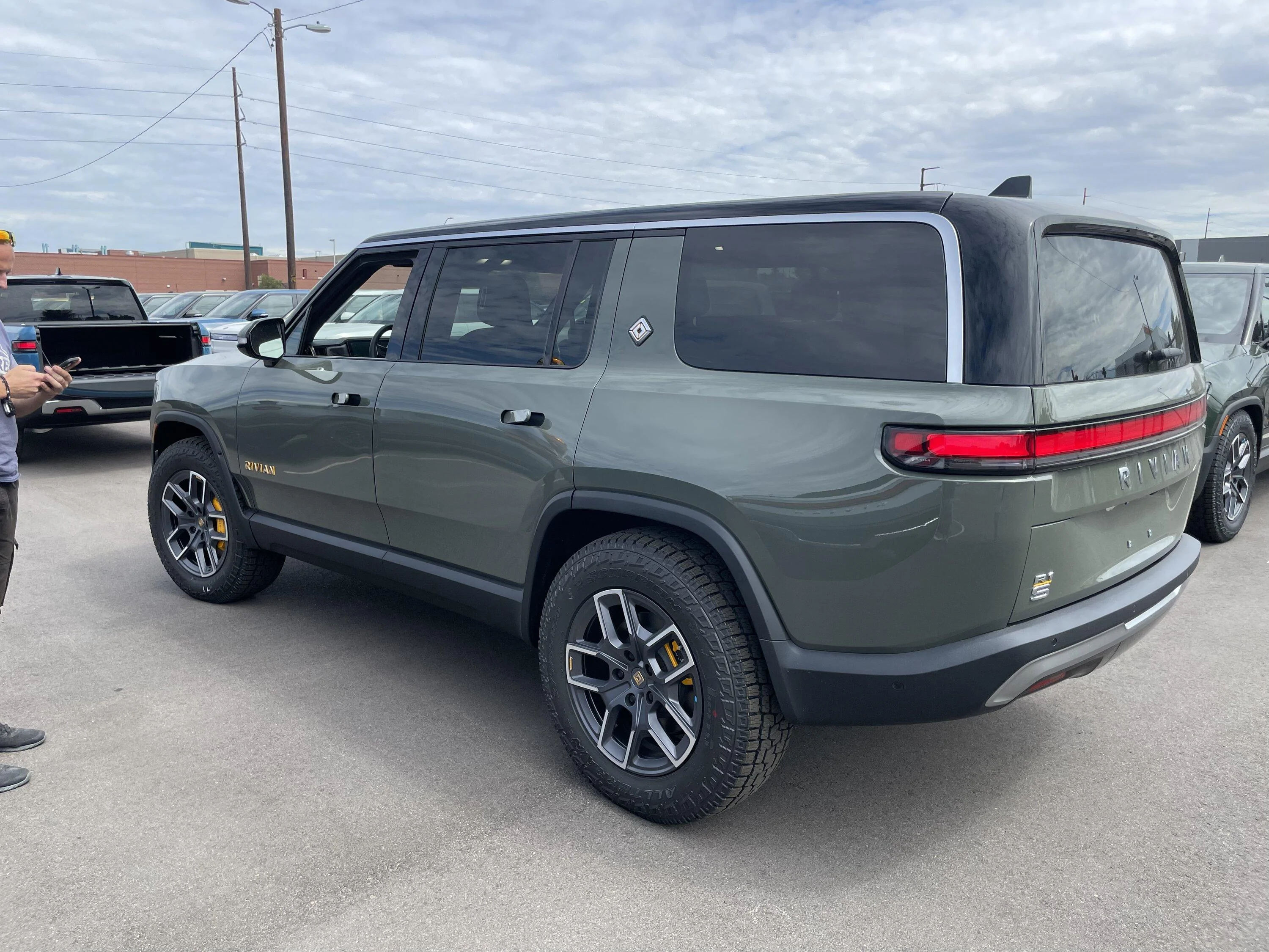Rivian R1T R1S Launch Green R1S at Denver SC 61B9FC4E-6540-4536-B118-AC7A85BDFAF2