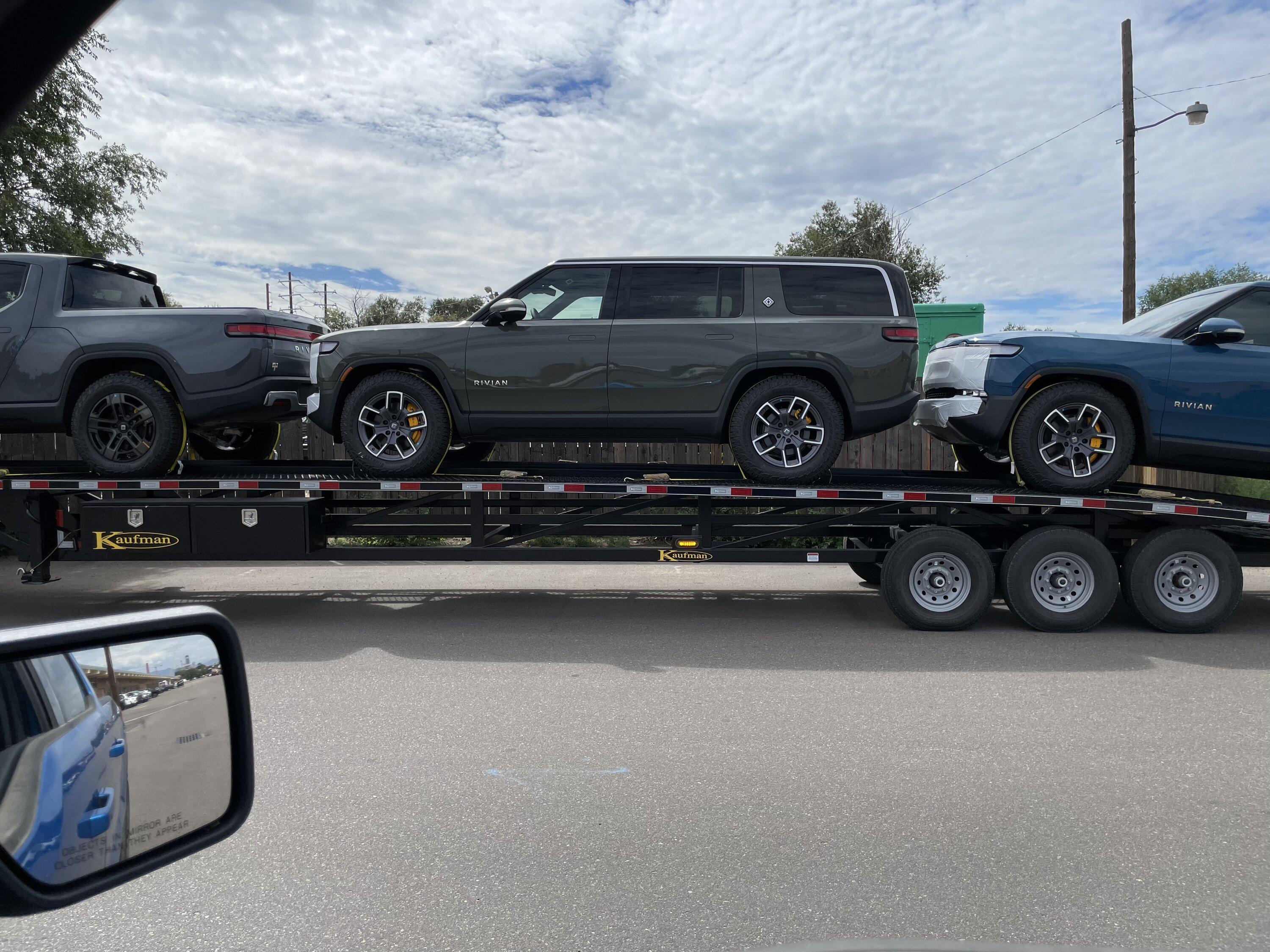 Rivian R1T R1S Launch Green R1S at Denver SC 6249EBA2-3A97-40E6-B255-60B2F88B3961