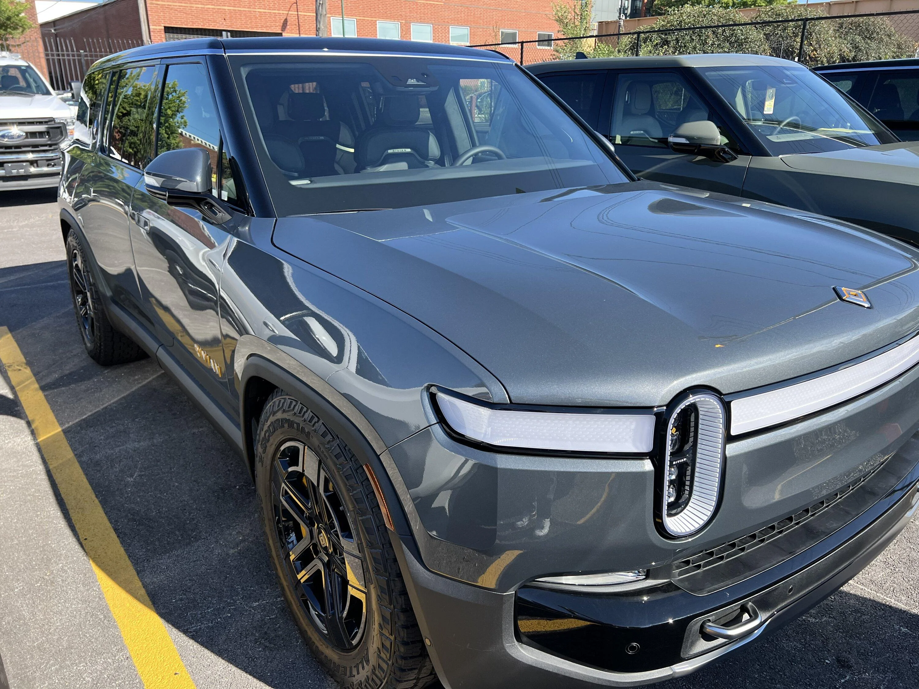 Rivian R1T R1S El CAP GRANITE Rivian Photos 584c9680-9857-49a5-bc5c-d13bbf864eac-jpeg