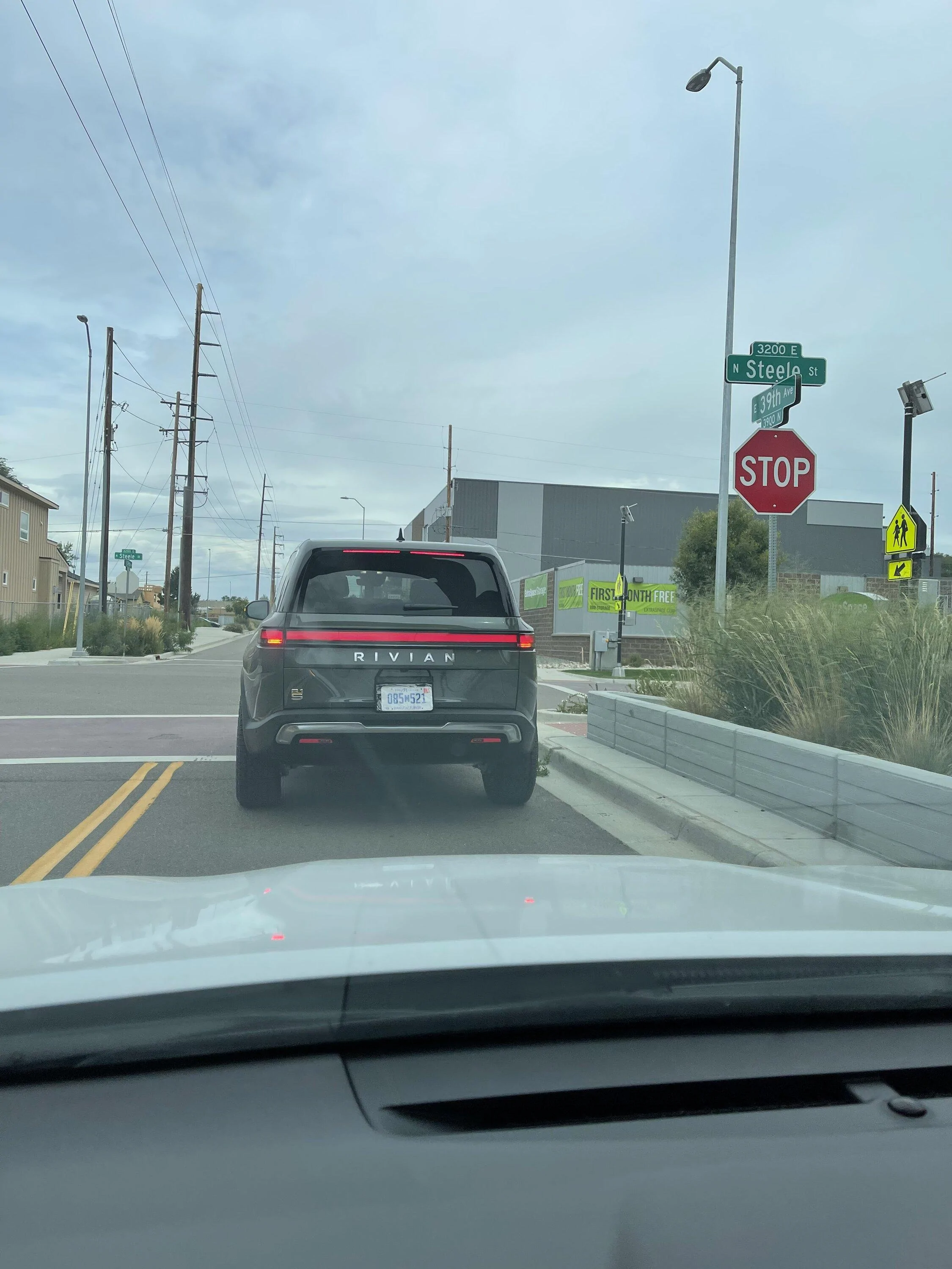 Rivian R1T R1S ? LAUNCH GREEN R1S  Photos 3372F4E9-72B6-4193-823B-41CCA82061EA