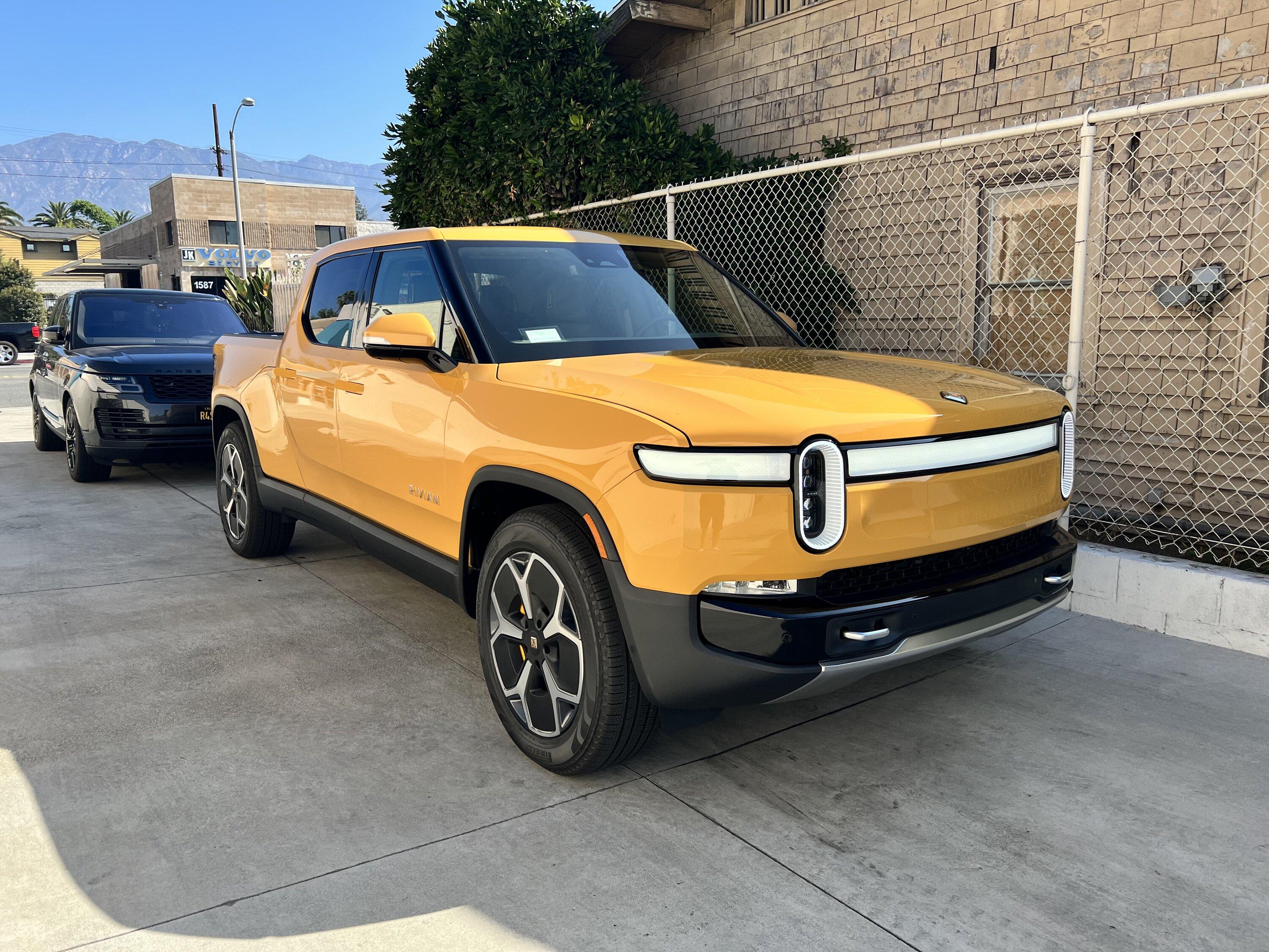 Rivian R1T R1S HERE SHE IS! Compass Yellow R1T Delivered 42A7887D-4679-461F-8674-CB1928588E59