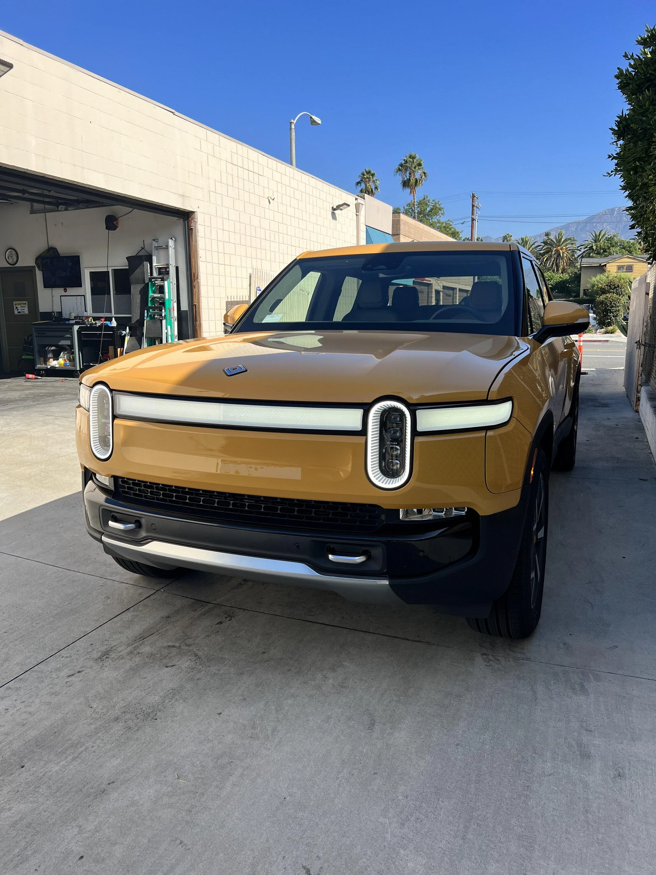 Rivian R1T R1S HERE SHE IS! Compass Yellow R1T Delivered DBFA9C00-41D9-49A9-B87A-2377A094D639