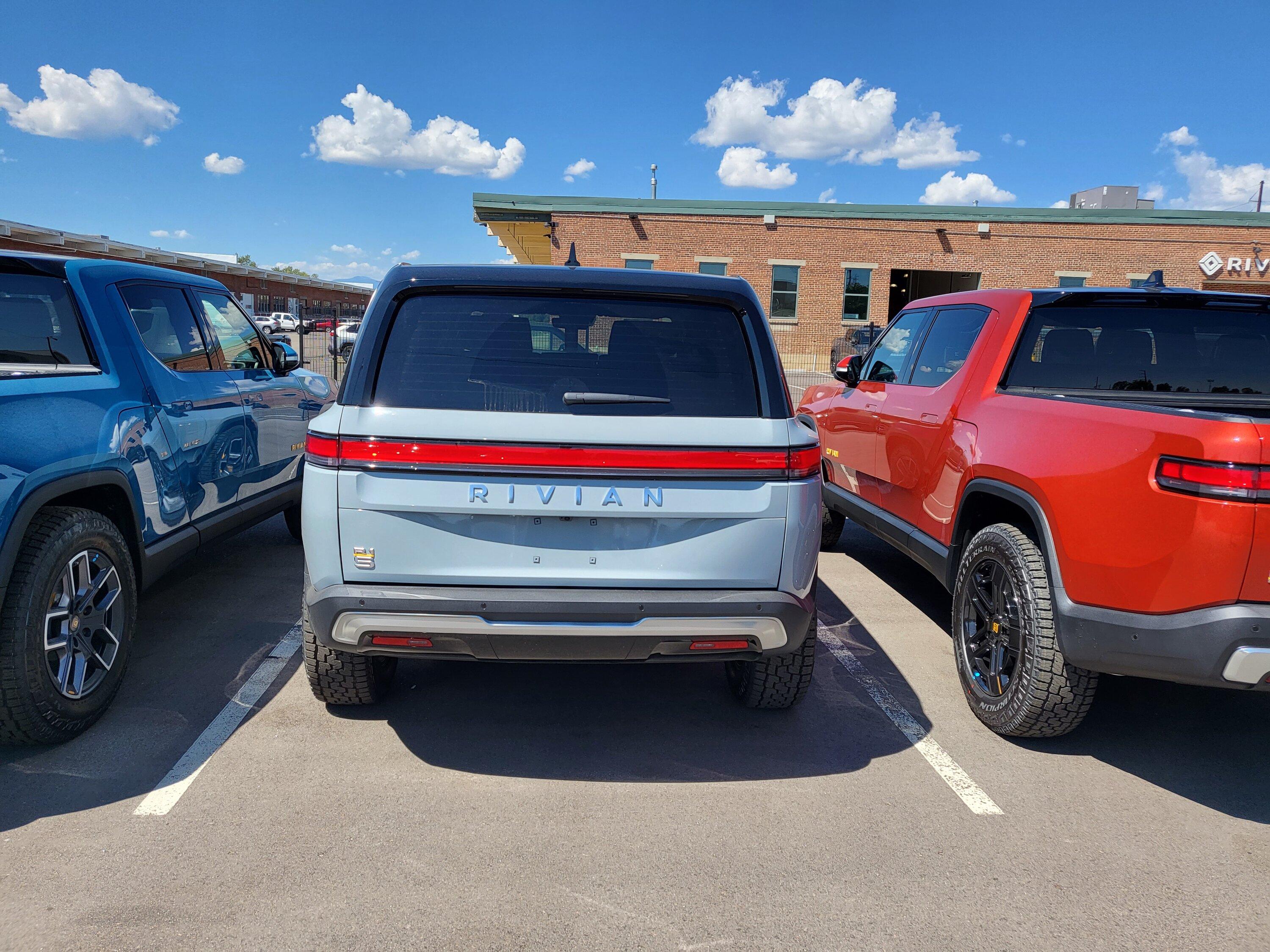 Rivian R1T R1S Colorado R1S Pre-Orders --> entering first Aug/Sept Delivery Window..... 20220827_113837