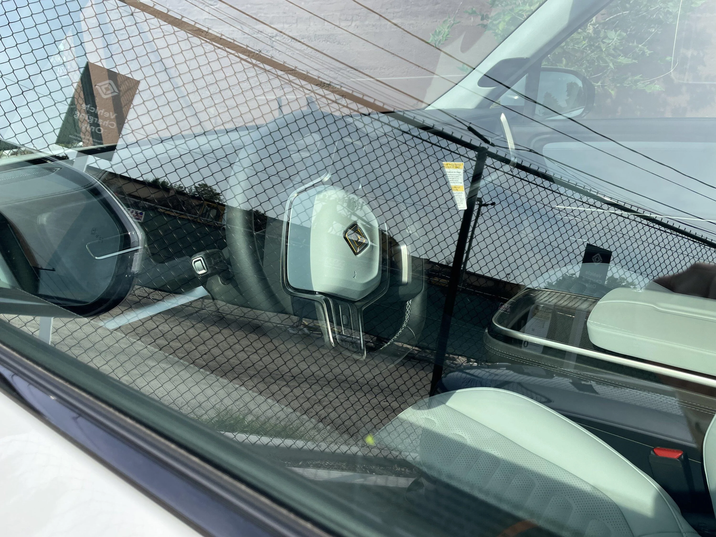 Rivian R1T R1S Chicago Rivian Sales Location Under Construction 28097DBA-C9D0-4FF7-BDD6-B482A4C86187