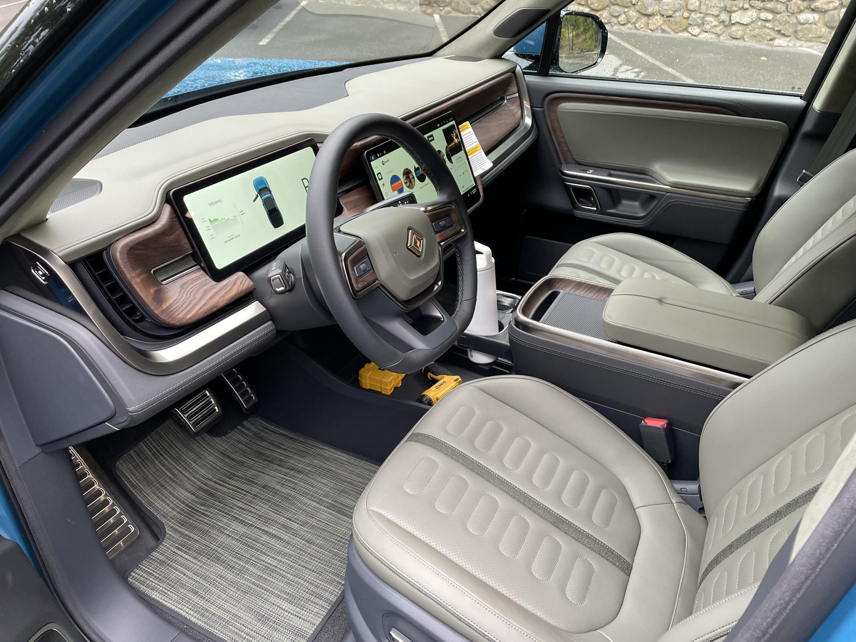 RIVIAN BLUE Rivian Photos | Page 16 | Rivian Forum - R1T R1S R2 R3 News ...
